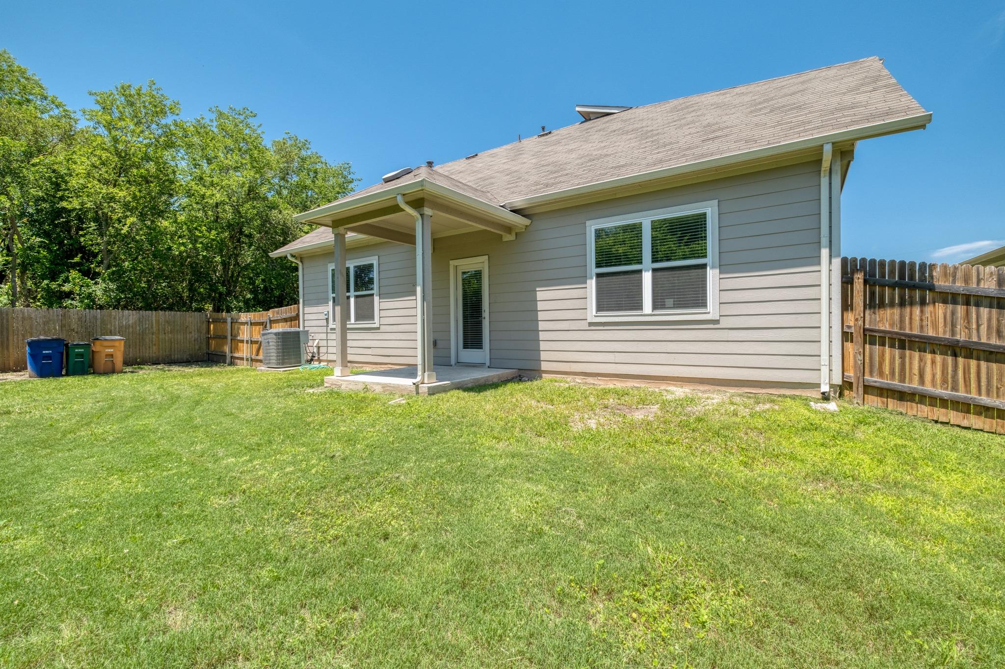 7501 Smallwood Dr, Austin, TX 78724