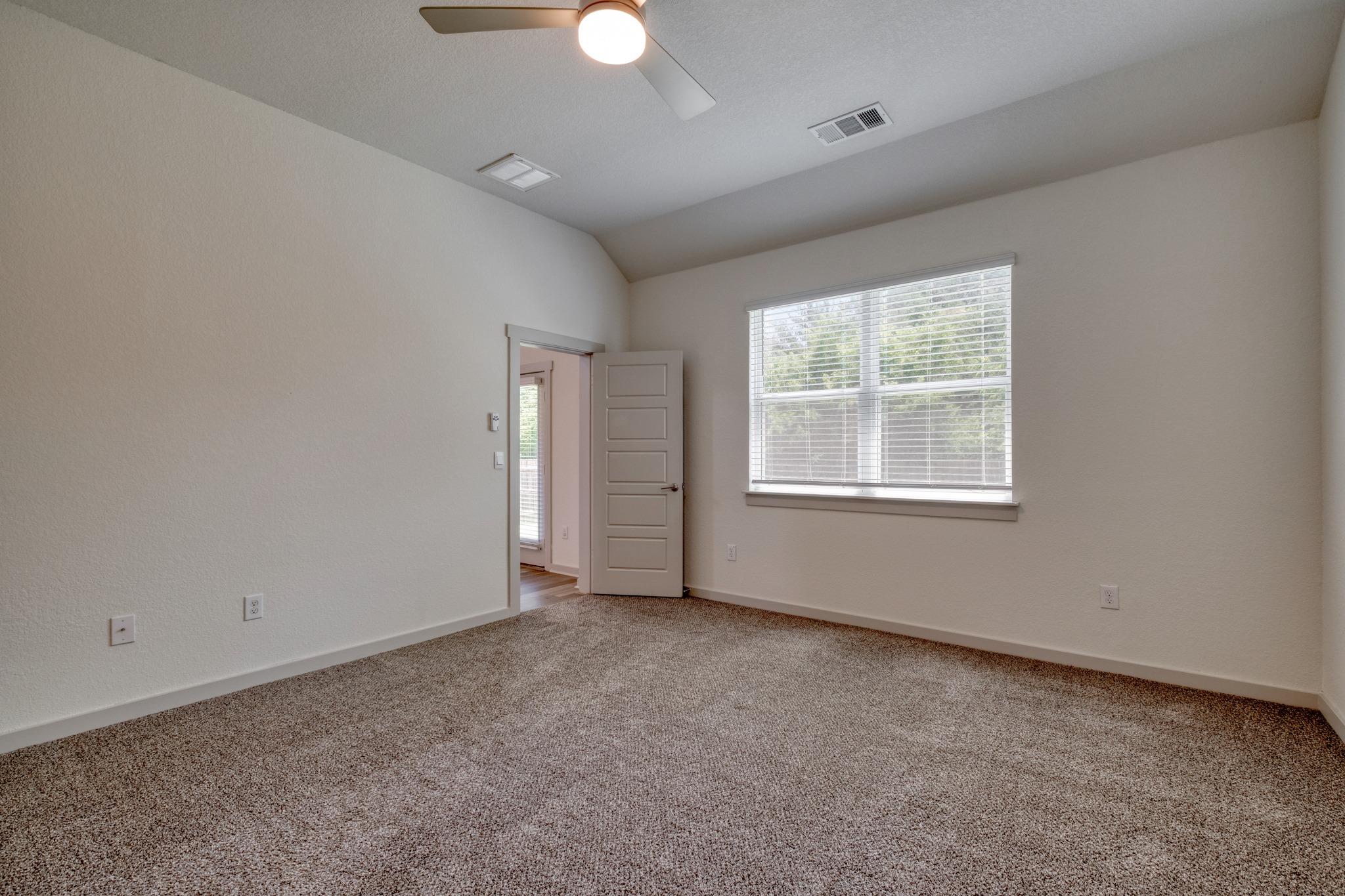 7501 Smallwood Dr, Austin, TX 78724