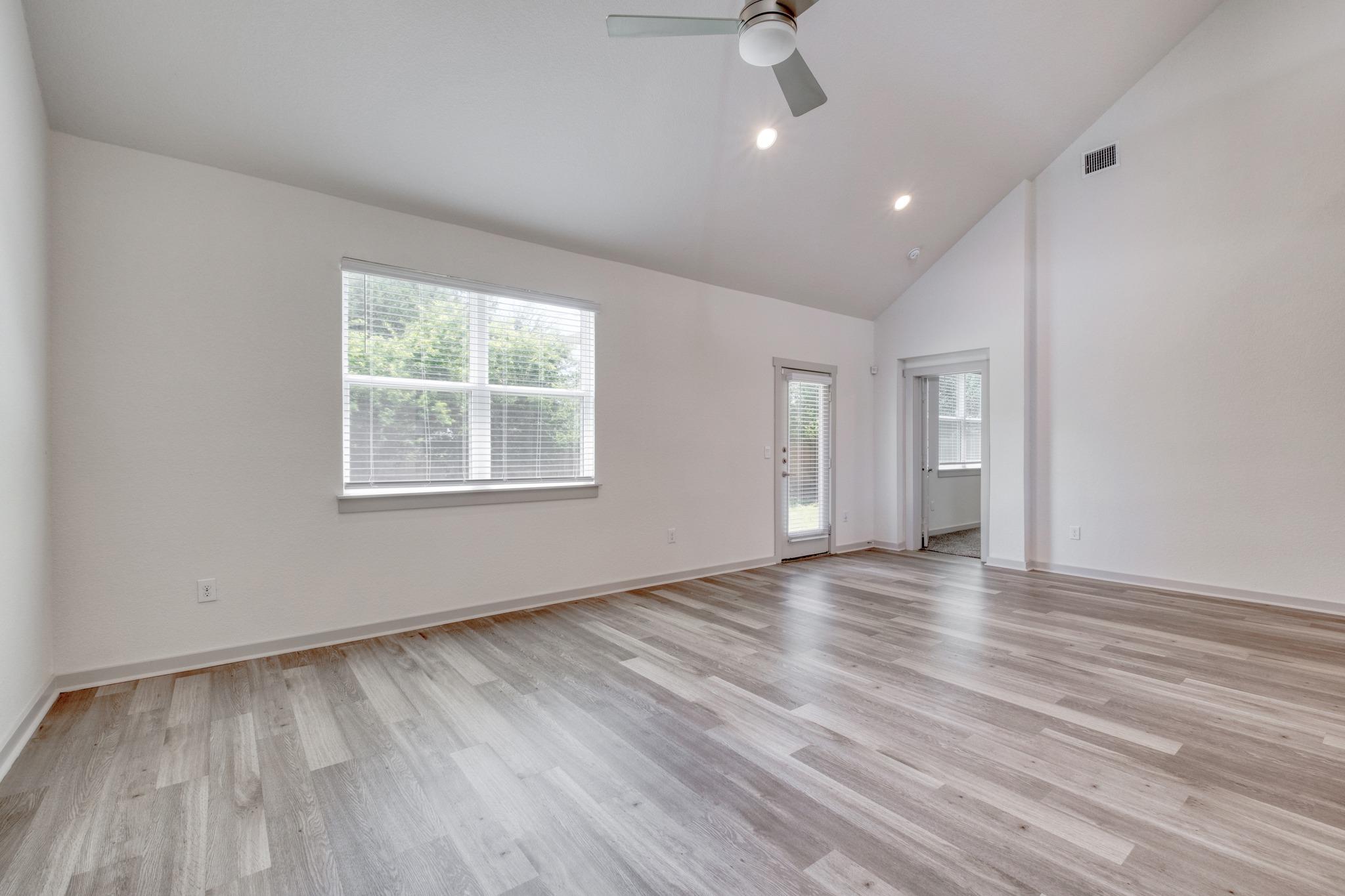 7501 Smallwood Dr, Austin, TX 78724