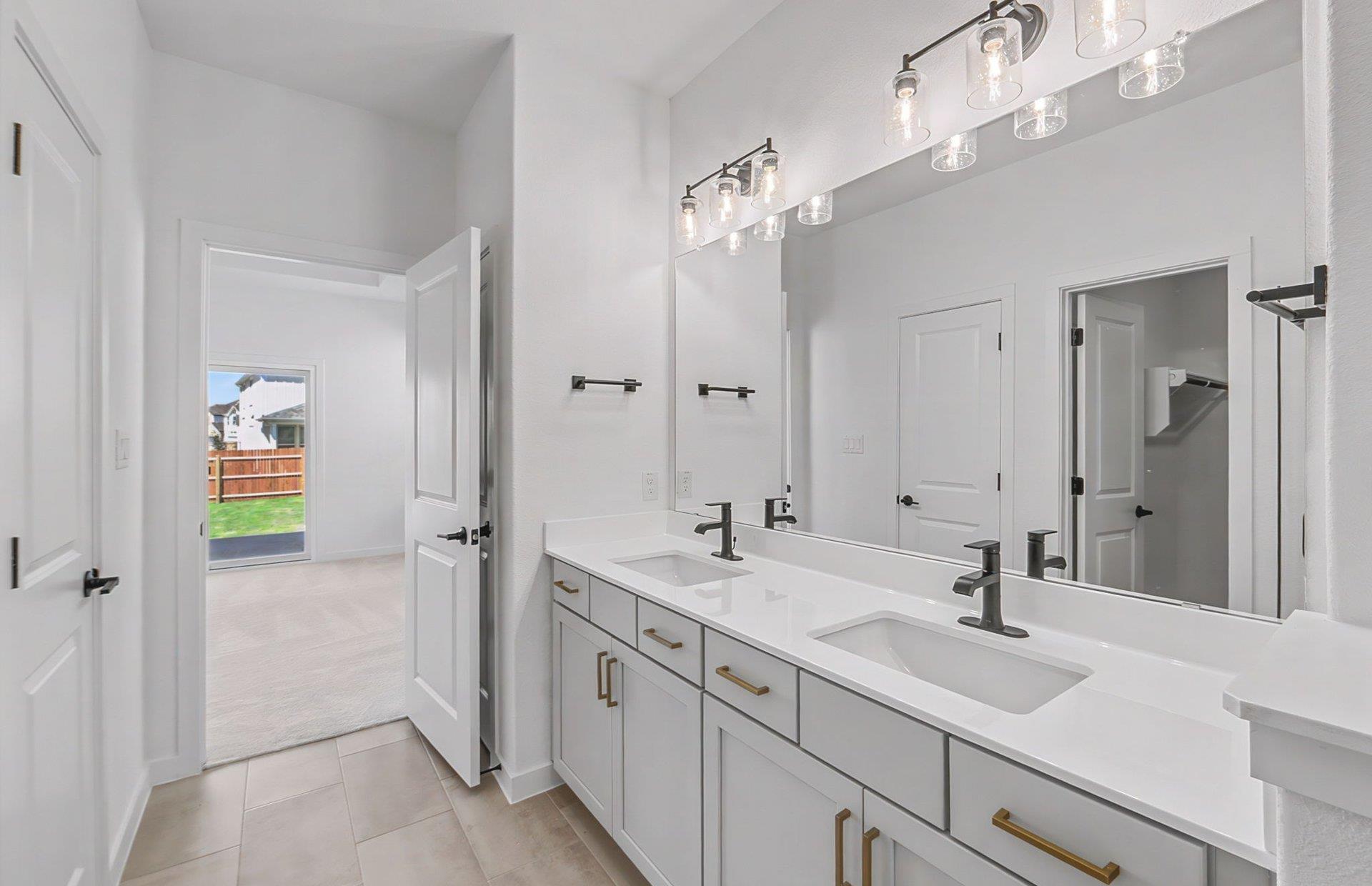 101 Ventura Dr, Liberty Hill, TX 78642