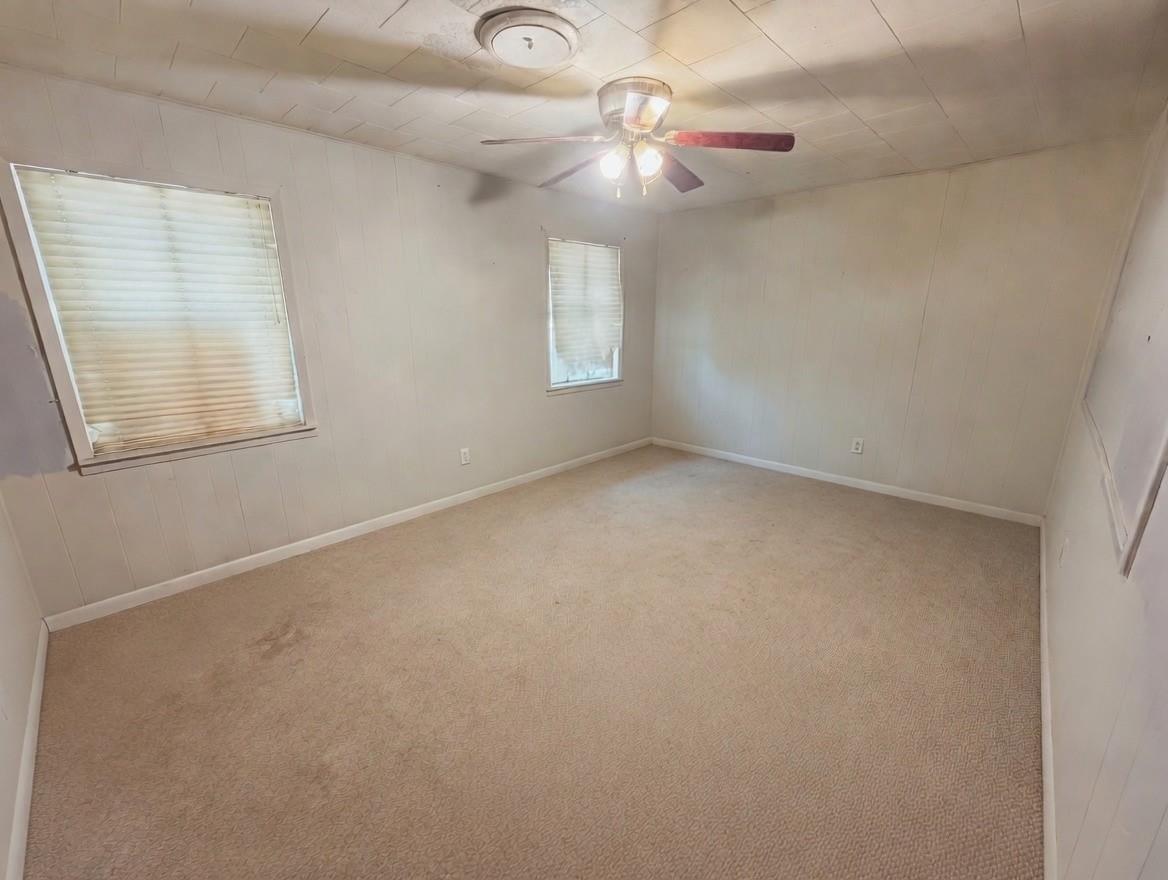 9262 N Highway 77, Lexington, TX 78947
