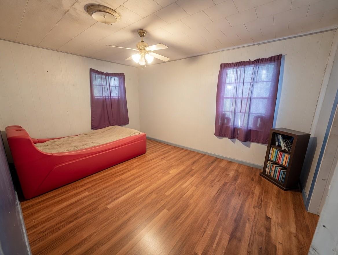 9262 N Highway 77, Lexington, TX 78947