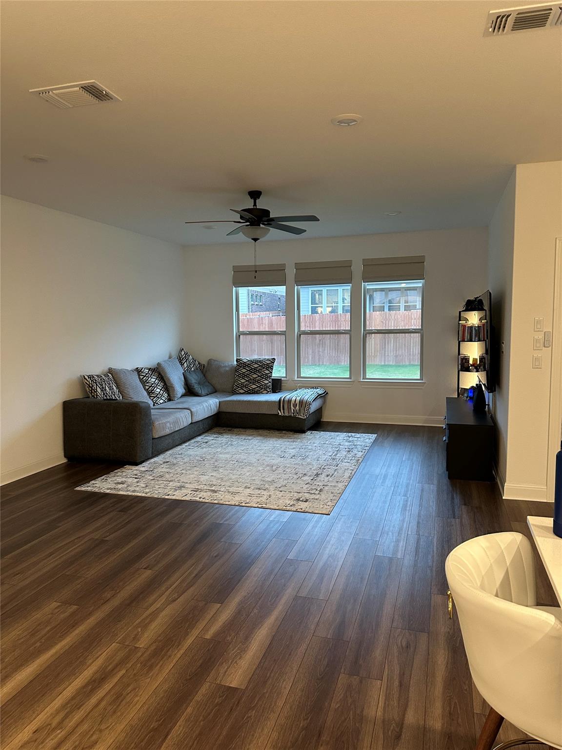 240 Canyoncrest Way, Liberty Hill, TX 78642
