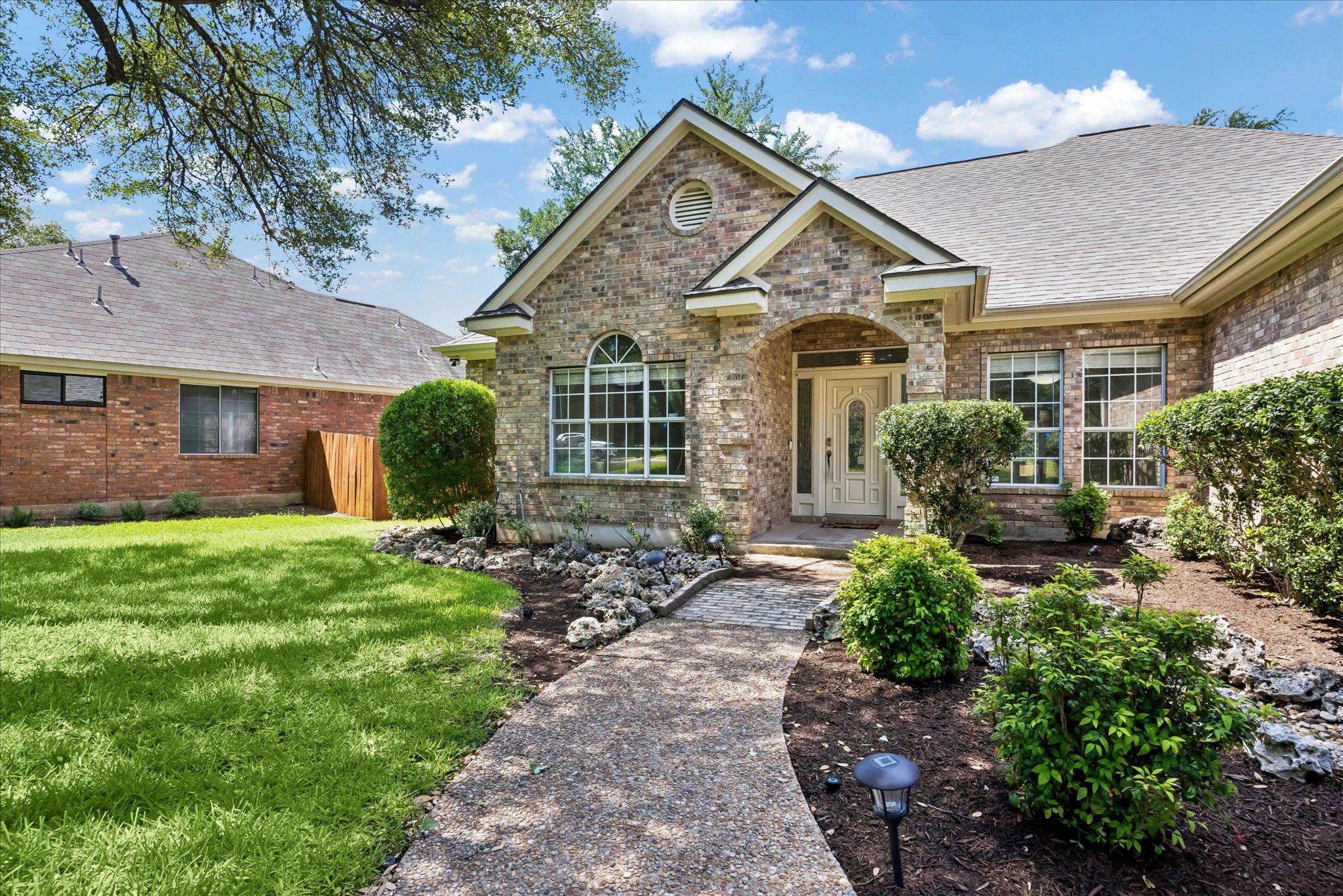 10501 Oak View Dr, Austin, TX 78759