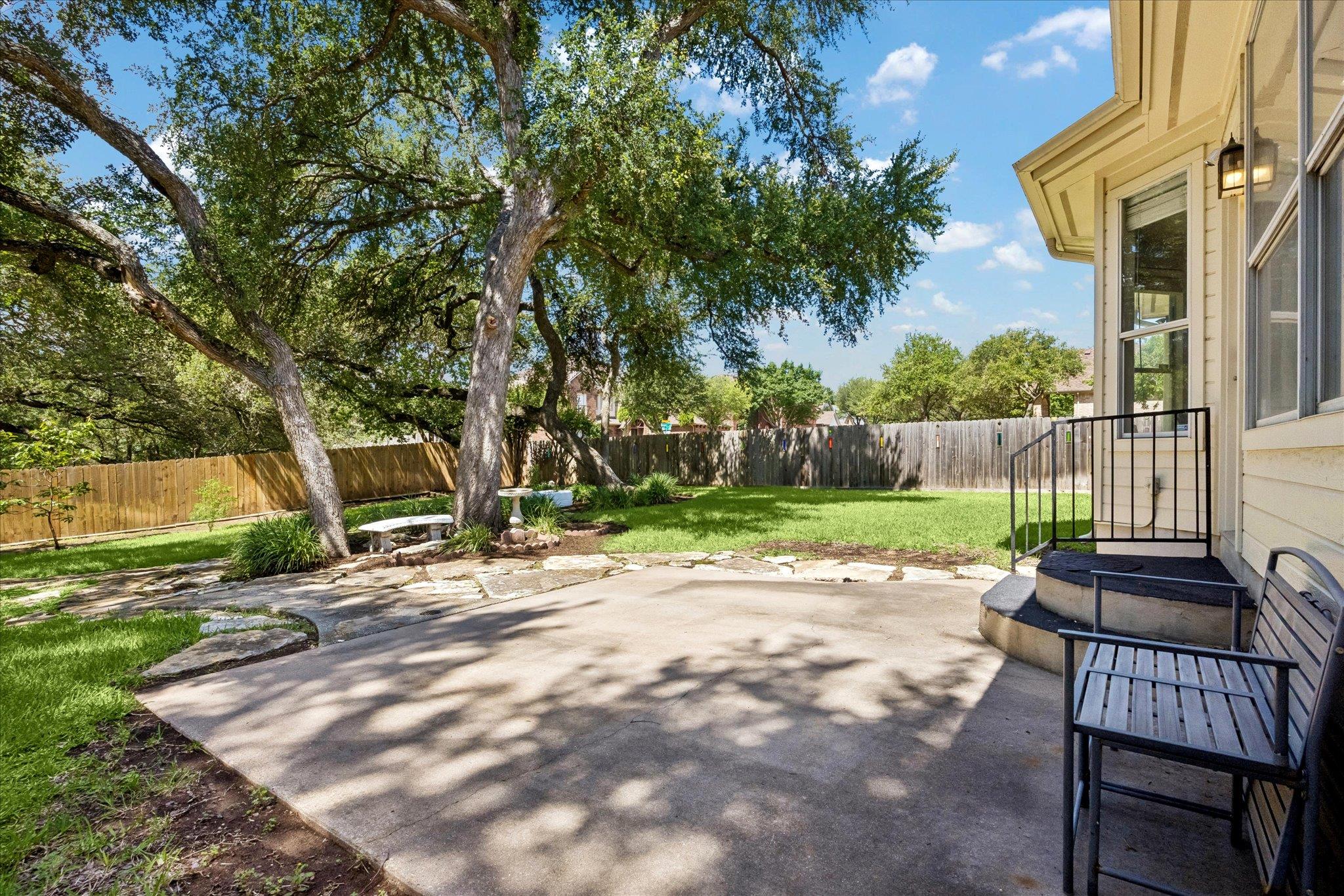 10501 Oak View Dr, Austin, TX 78759