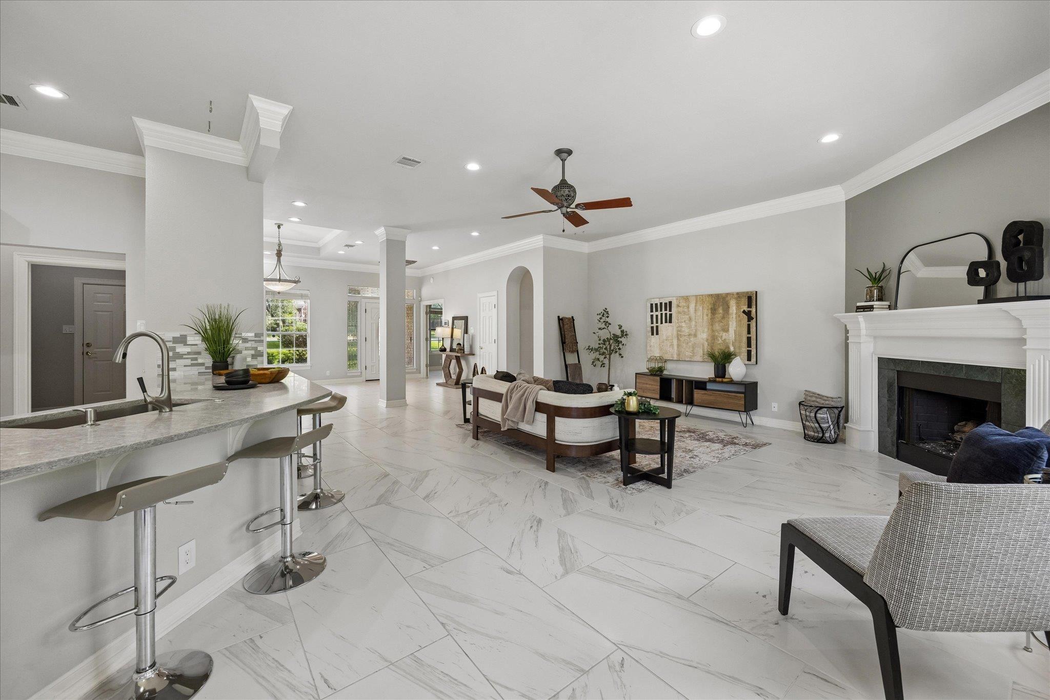 10501 Oak View Dr, Austin, TX 78759