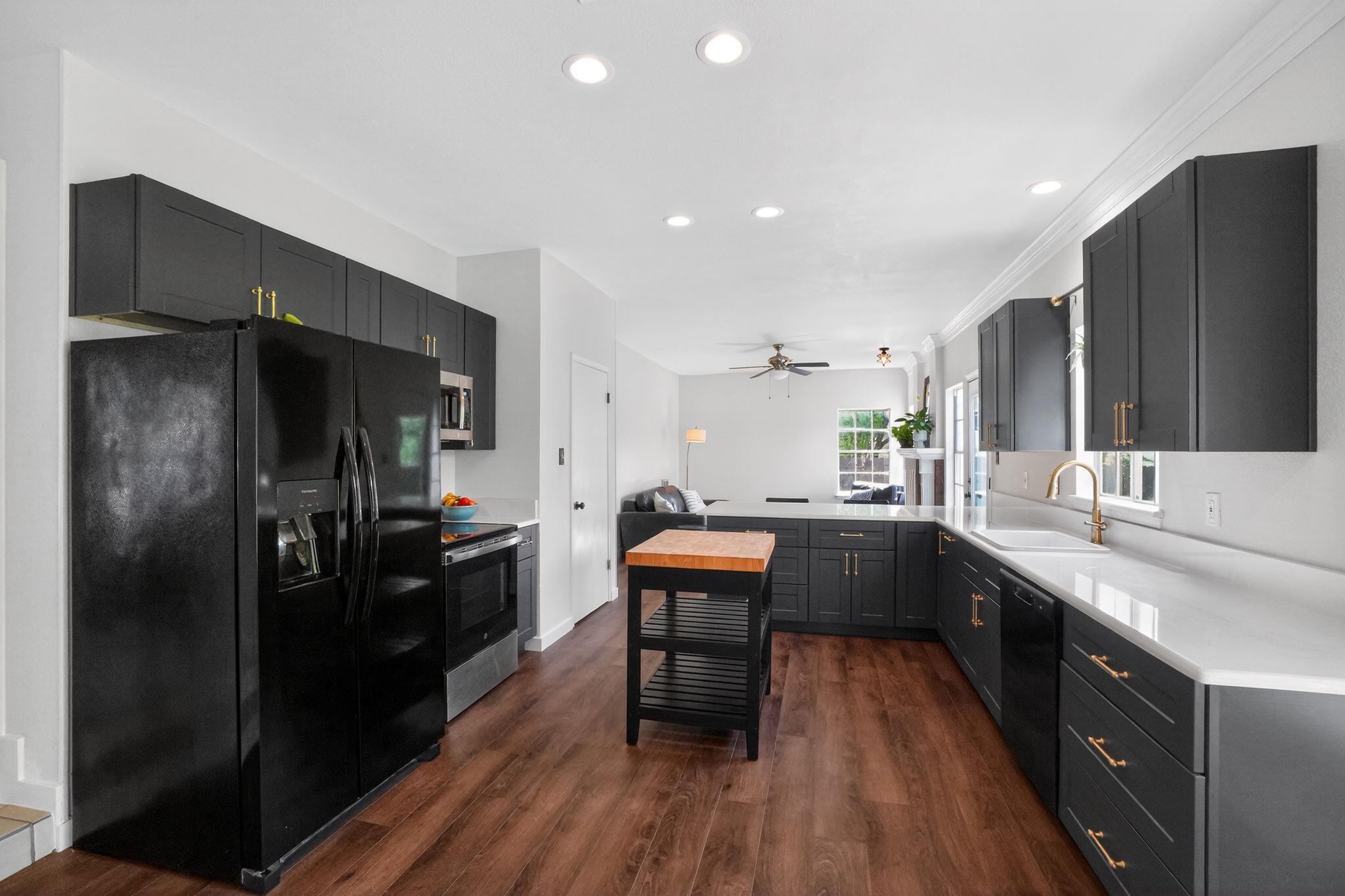 8113 Willet Trl, Austin, TX 78745