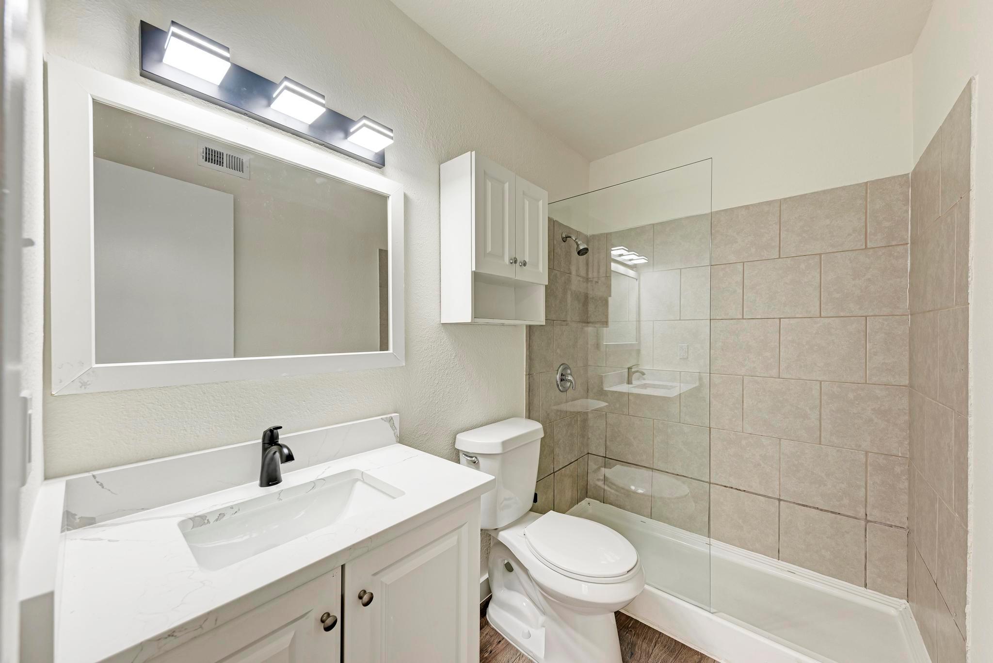 1010 W 23 St # 11, Austin, TX 78705