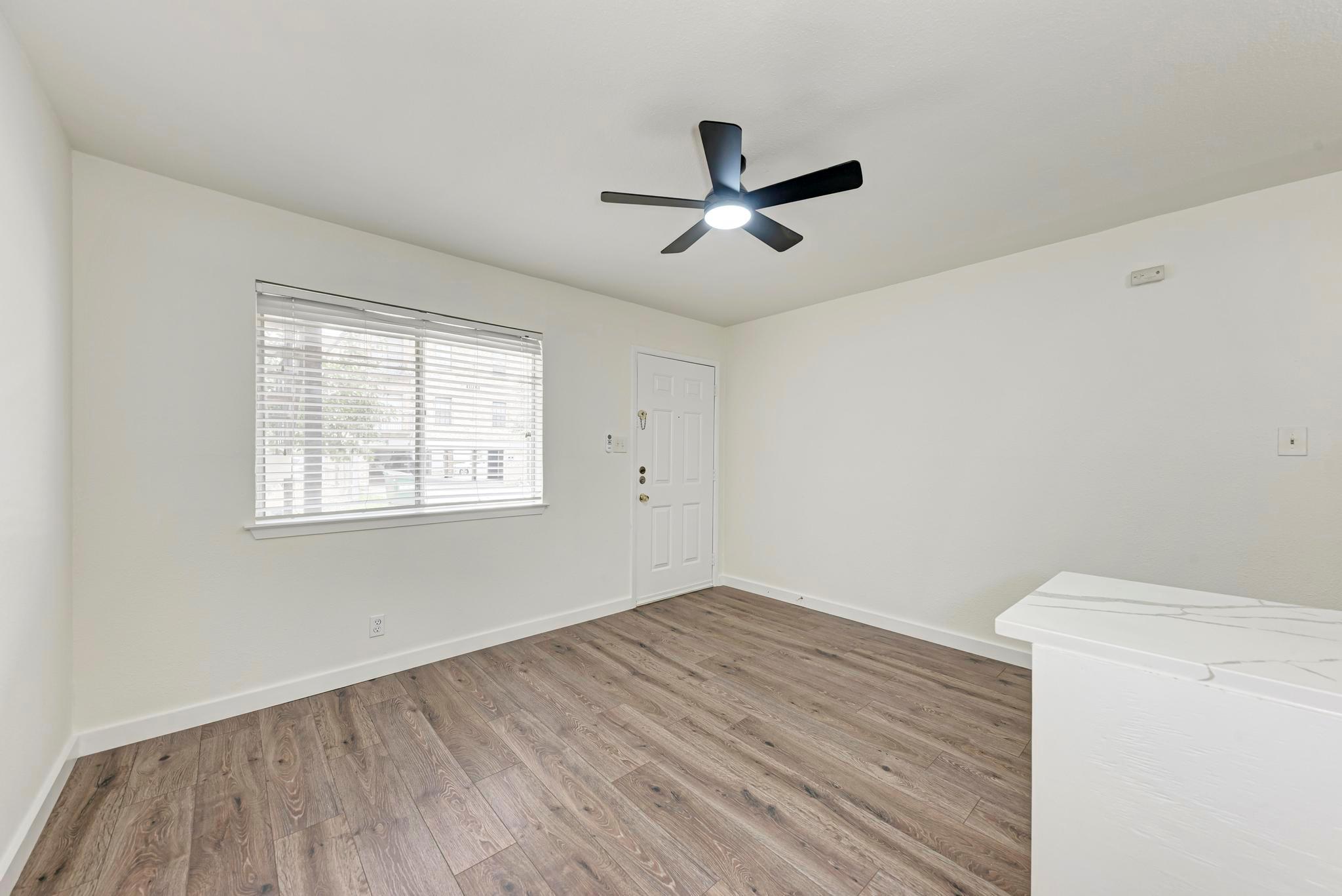 1010 W 23 St # 11, Austin, TX 78705