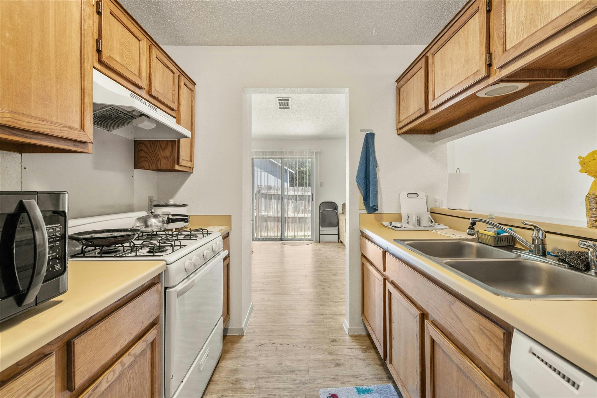 515 Sierra Cv, Round Rock, TX 78664