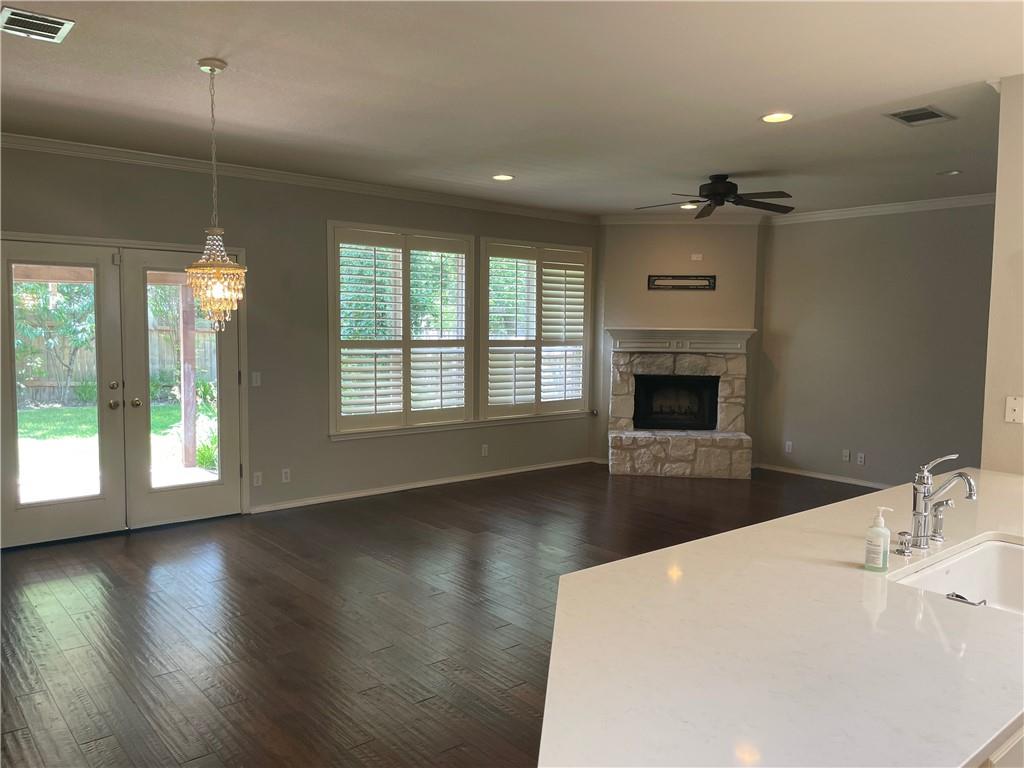 1618 Sundown Dr, Austin, TX 78738