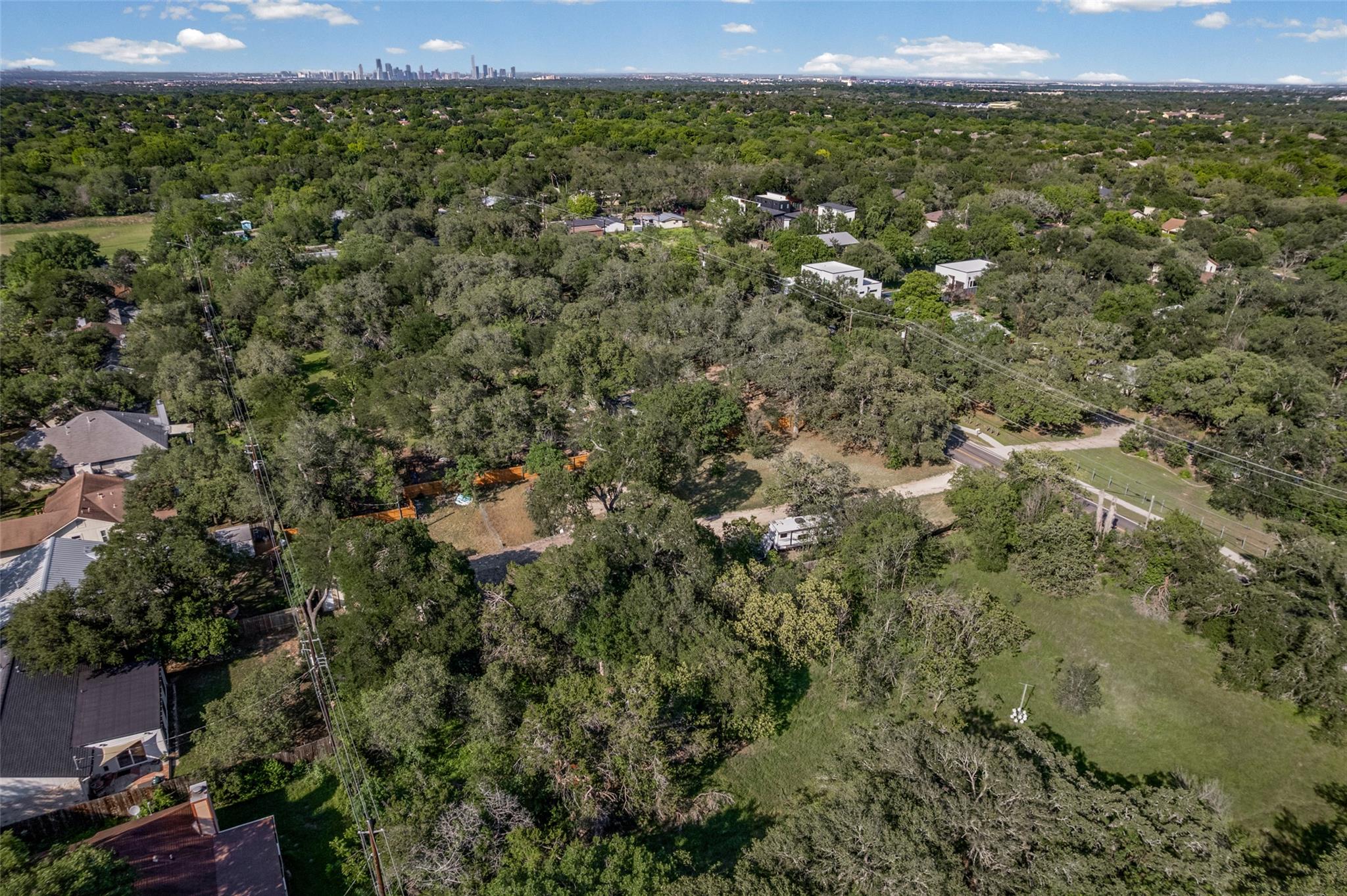 8802 Leo St, Austin, TX 78745