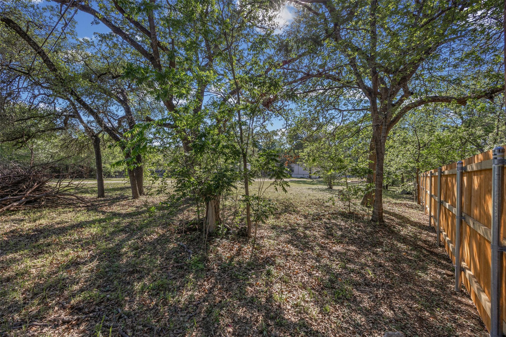 8802 Leo St, Austin, TX 78745
