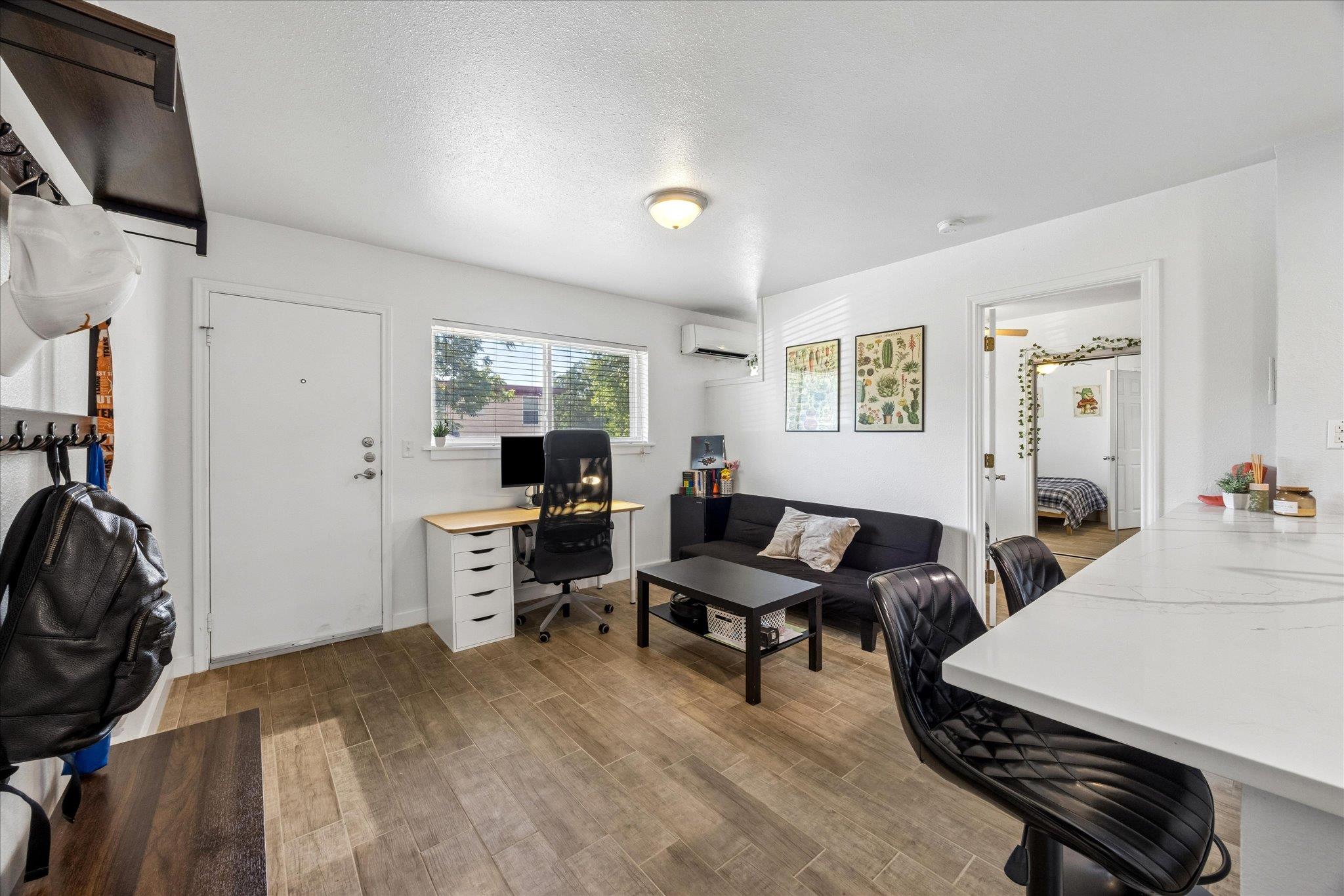 304 E 33rd St # 4, Austin, TX 78705