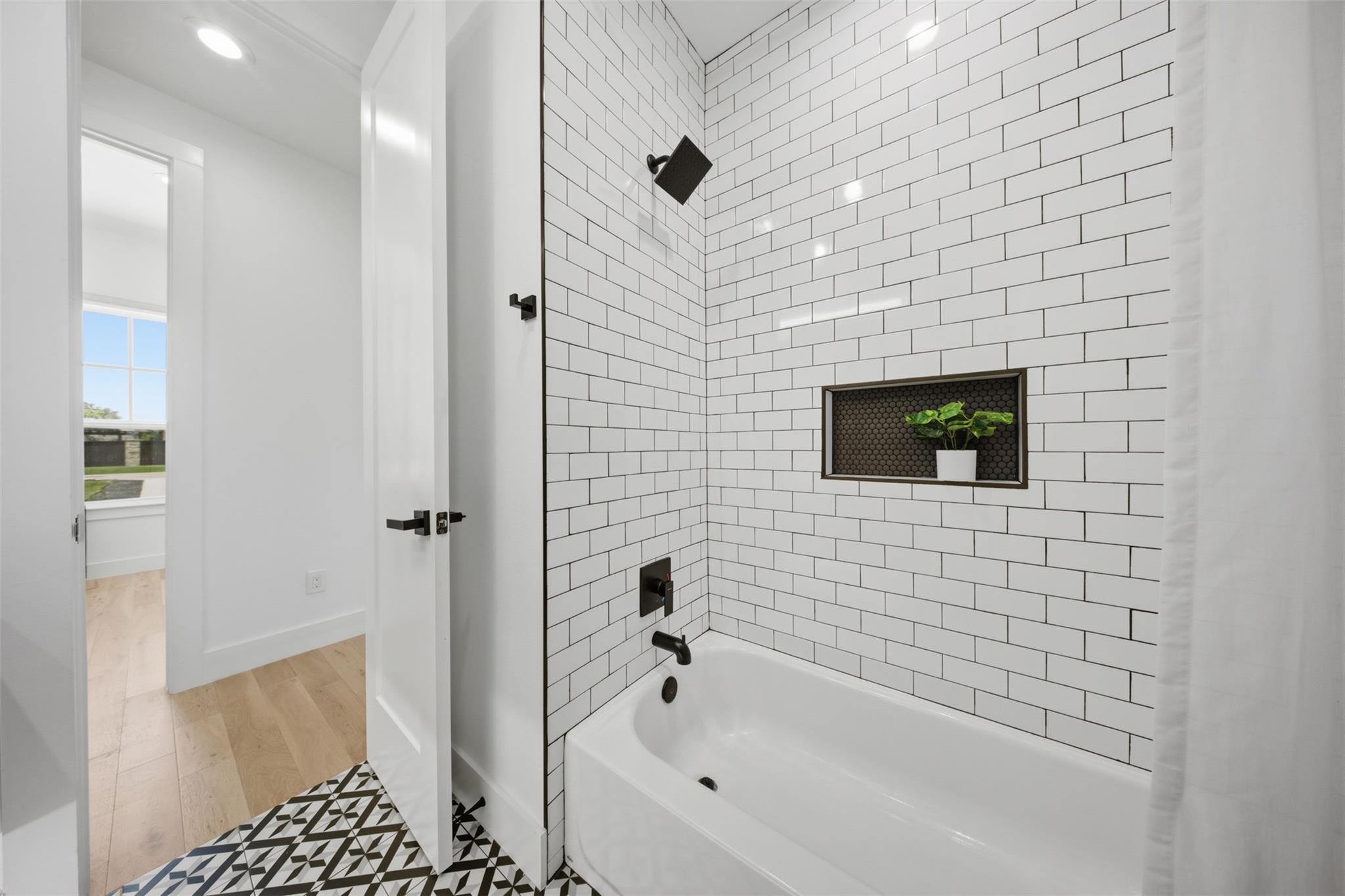 307 Chisholm Trl, Bastrop, TX 78602