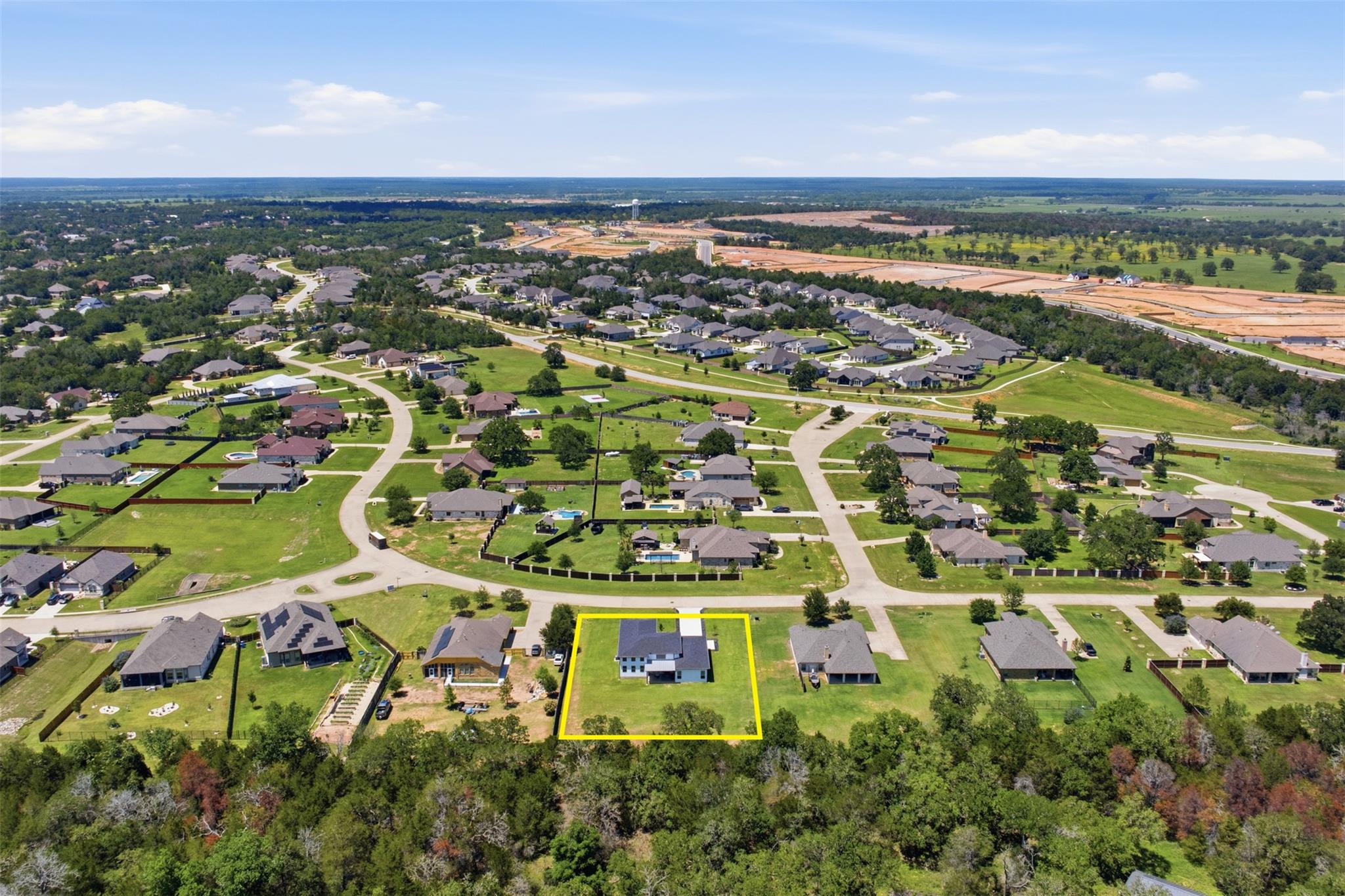 307 Chisholm Trl, Bastrop, TX 78602