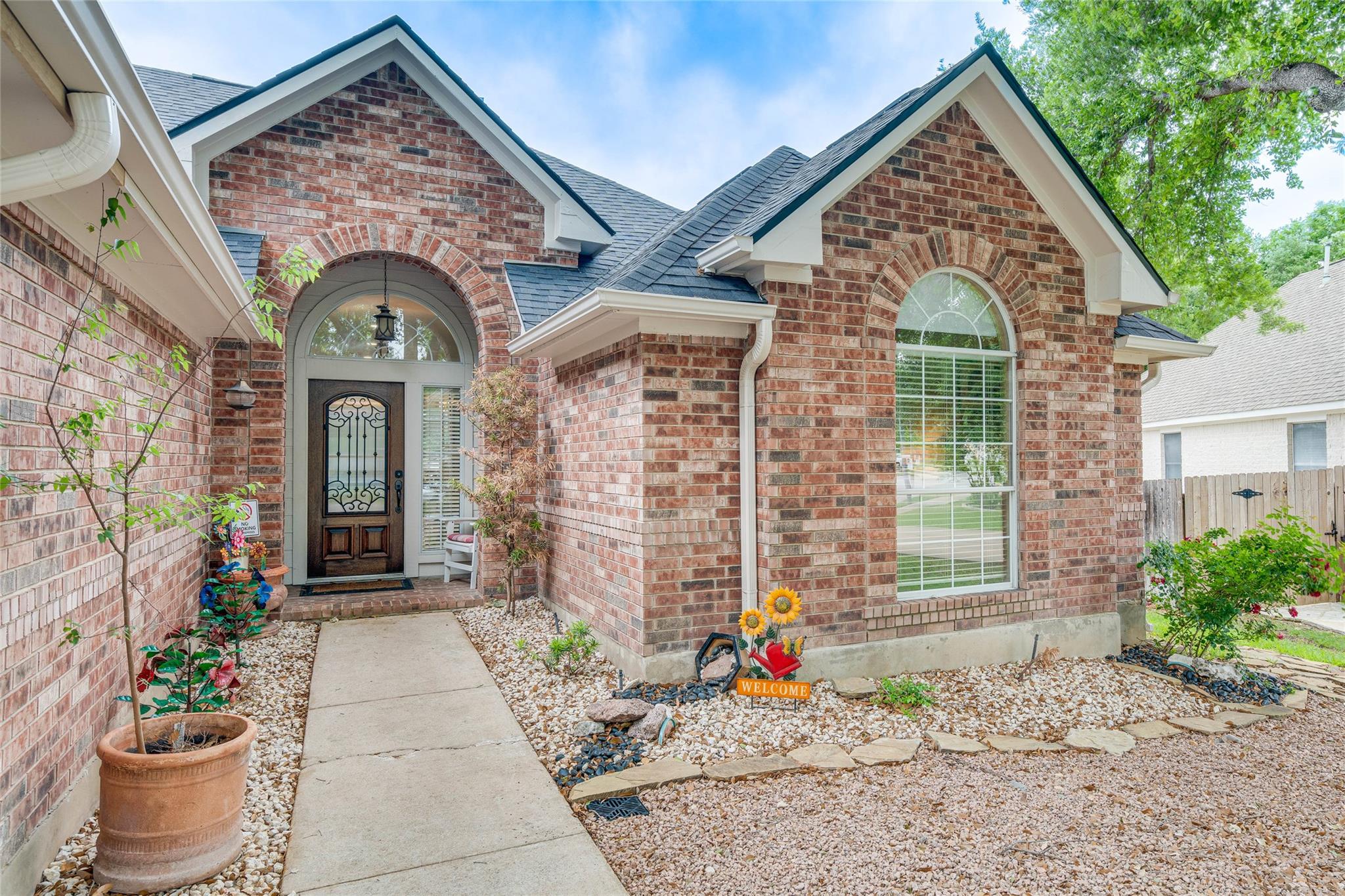 1209 Lacey Oak Loop, Round Rock, TX 78681