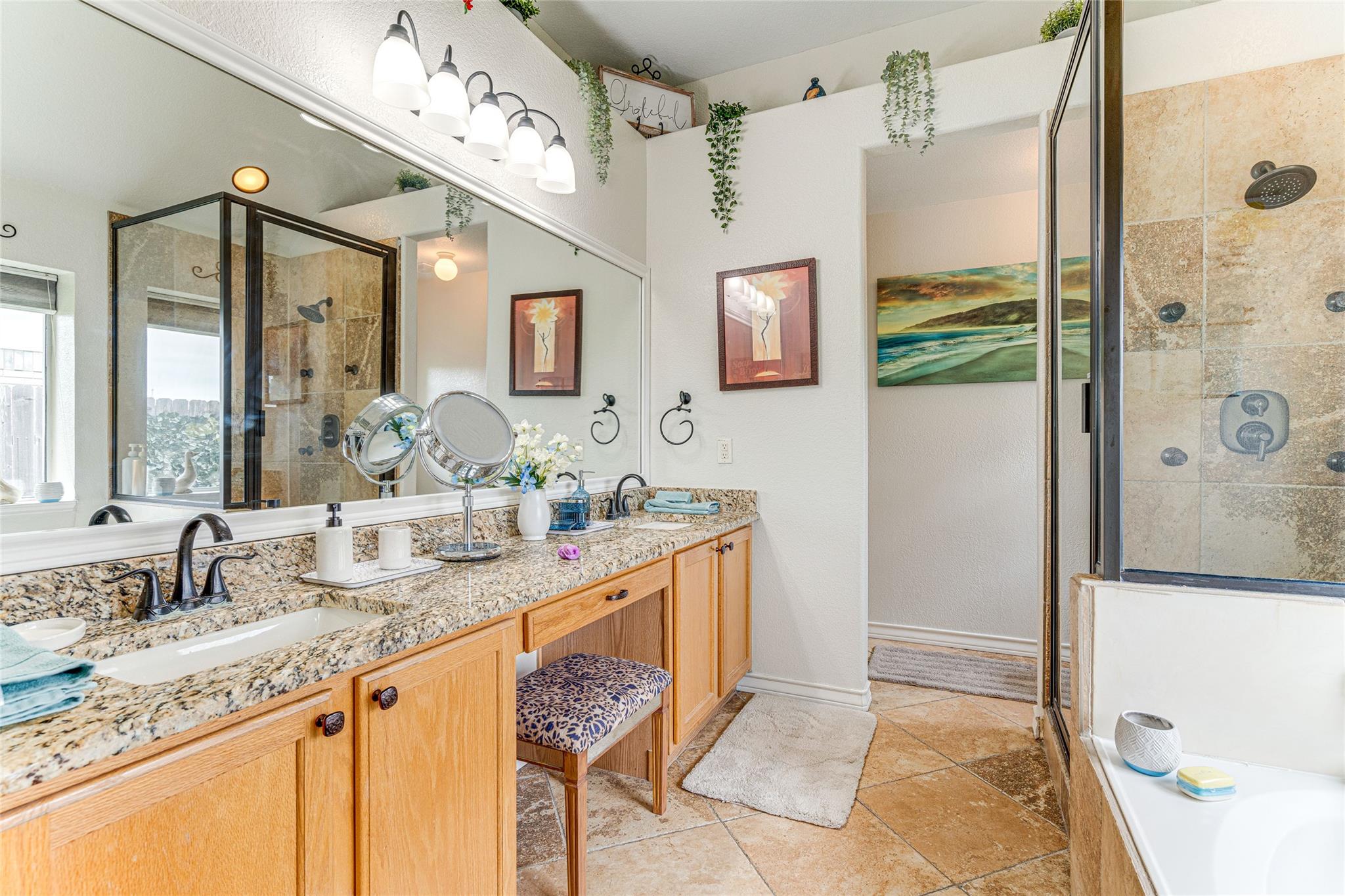 1209 Lacey Oak Loop, Round Rock, TX 78681