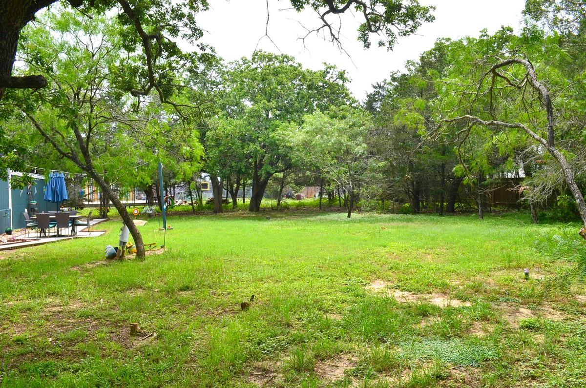 218 Texas Oak Dr, Cedar Creek, TX 78612