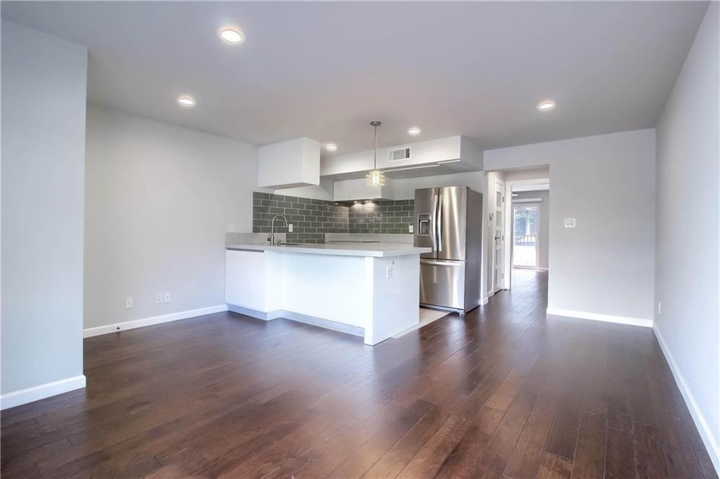3110 Red River St # 210, Austin, TX 78705