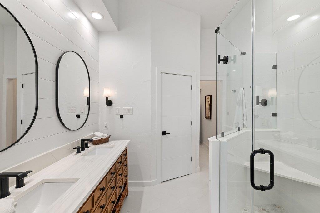 4231 Westlake Dr # I-2, Austin, TX 78746