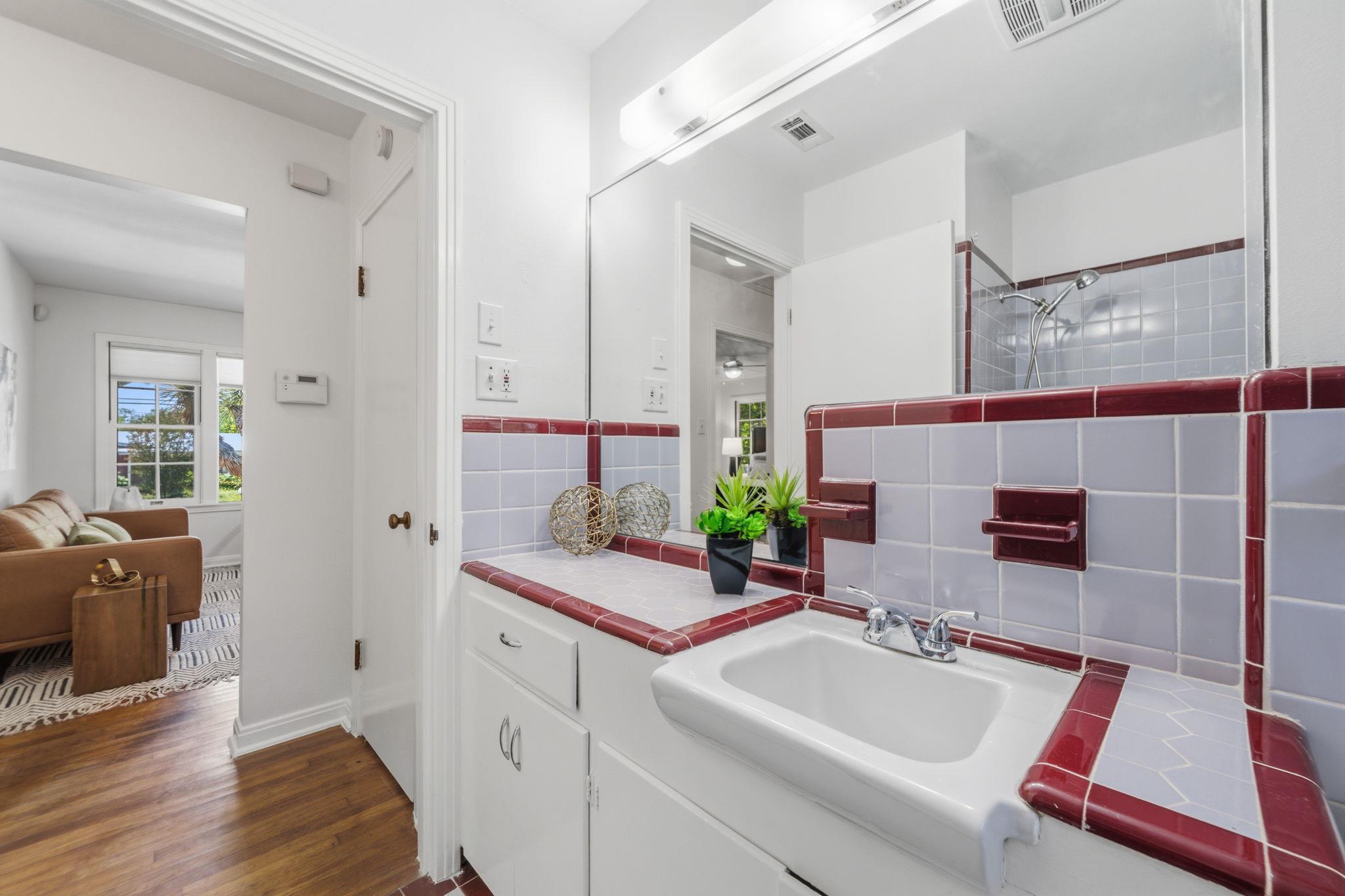 5215 Woodrow Ave, Austin, TX 78756
