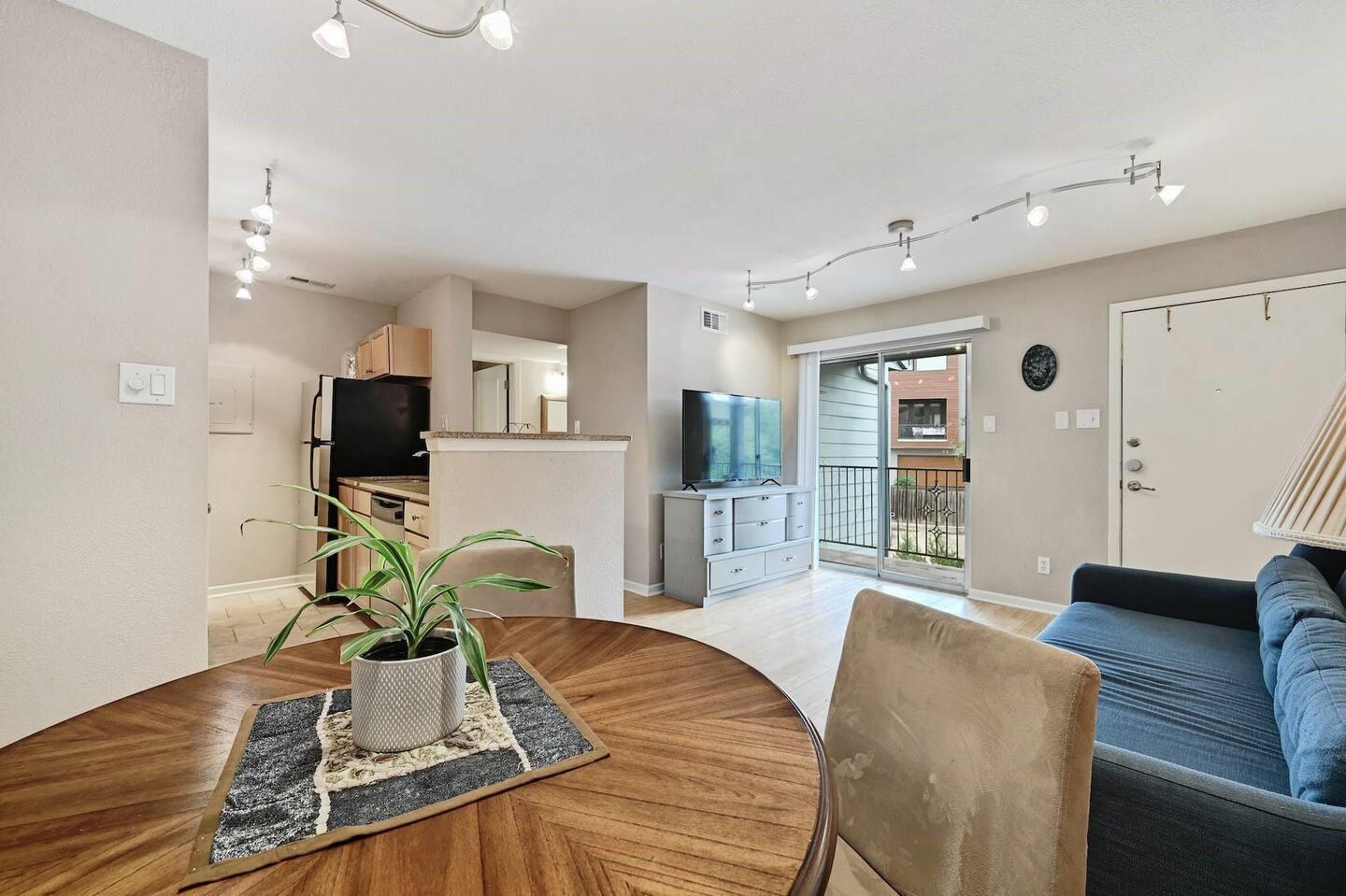 3204 Menchaca Rd # 416, Austin, TX 78704