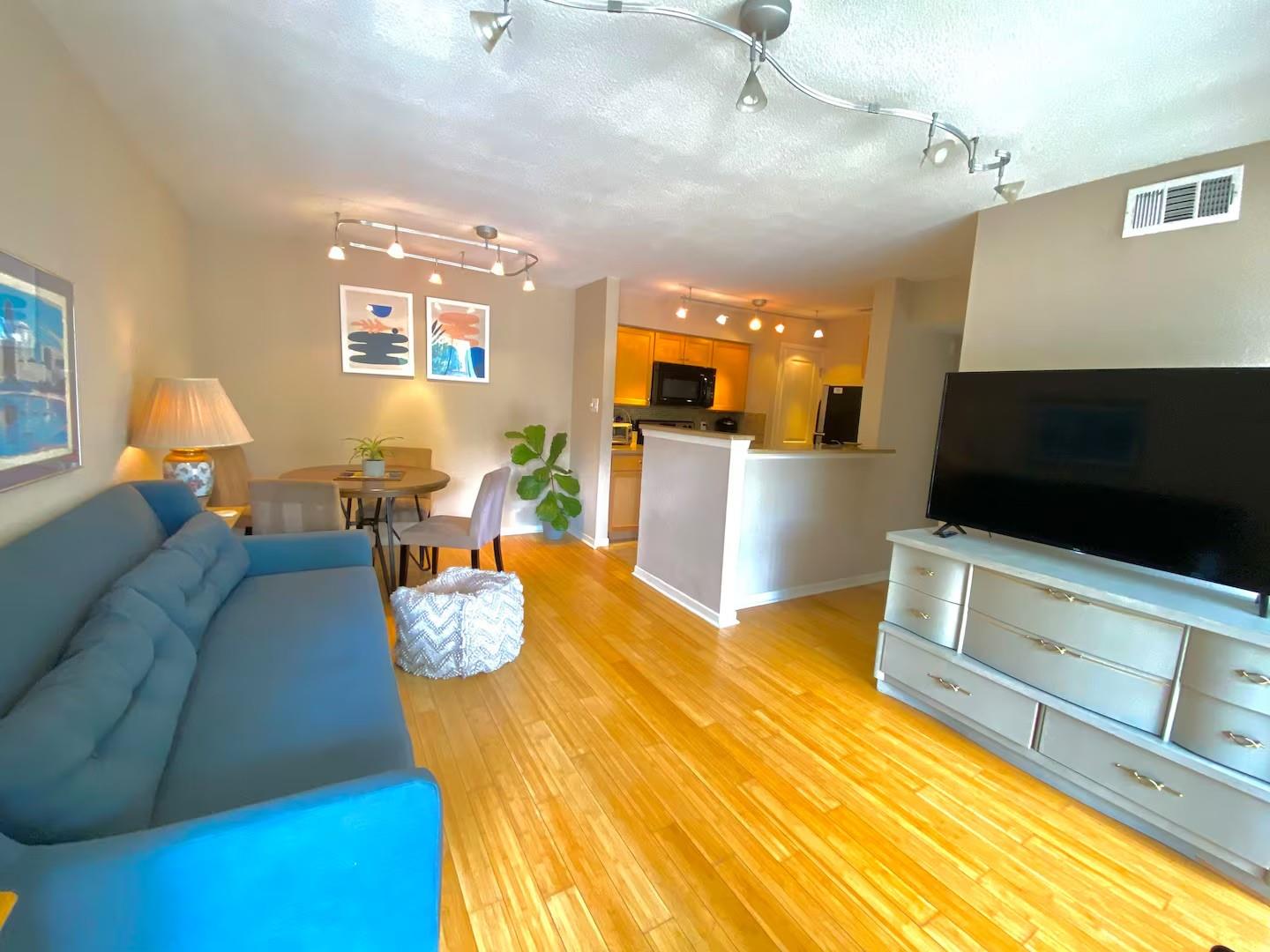 3204 Menchaca Rd # 416, Austin, TX 78704