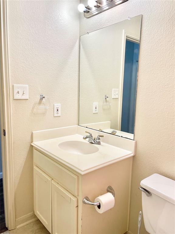 207 Kates Way, Hutto, TX 78634