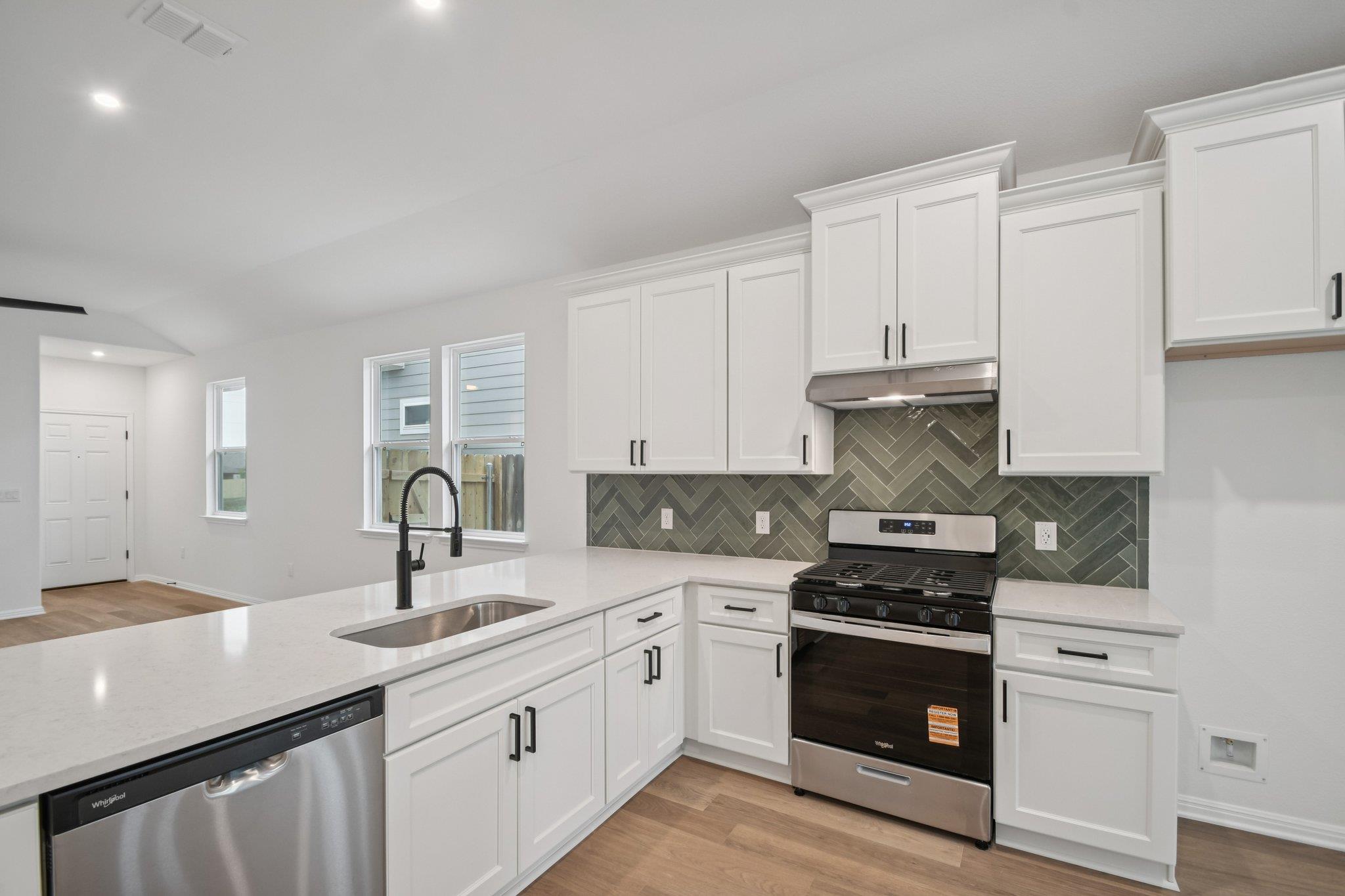 367 Porter Country Pkwy, Buda, TX 78610