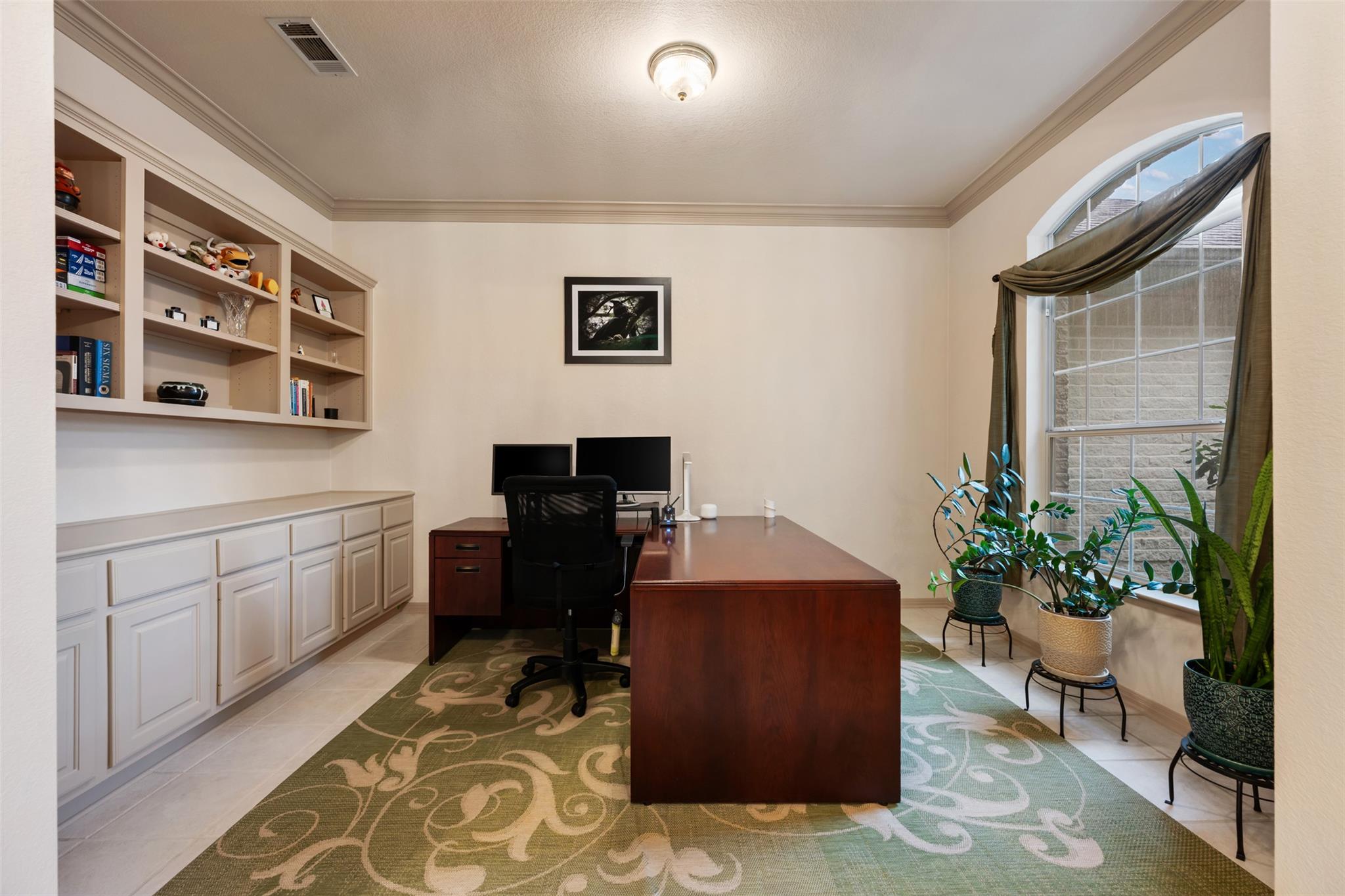 5308 Deerwood Ln, Austin, TX 78730