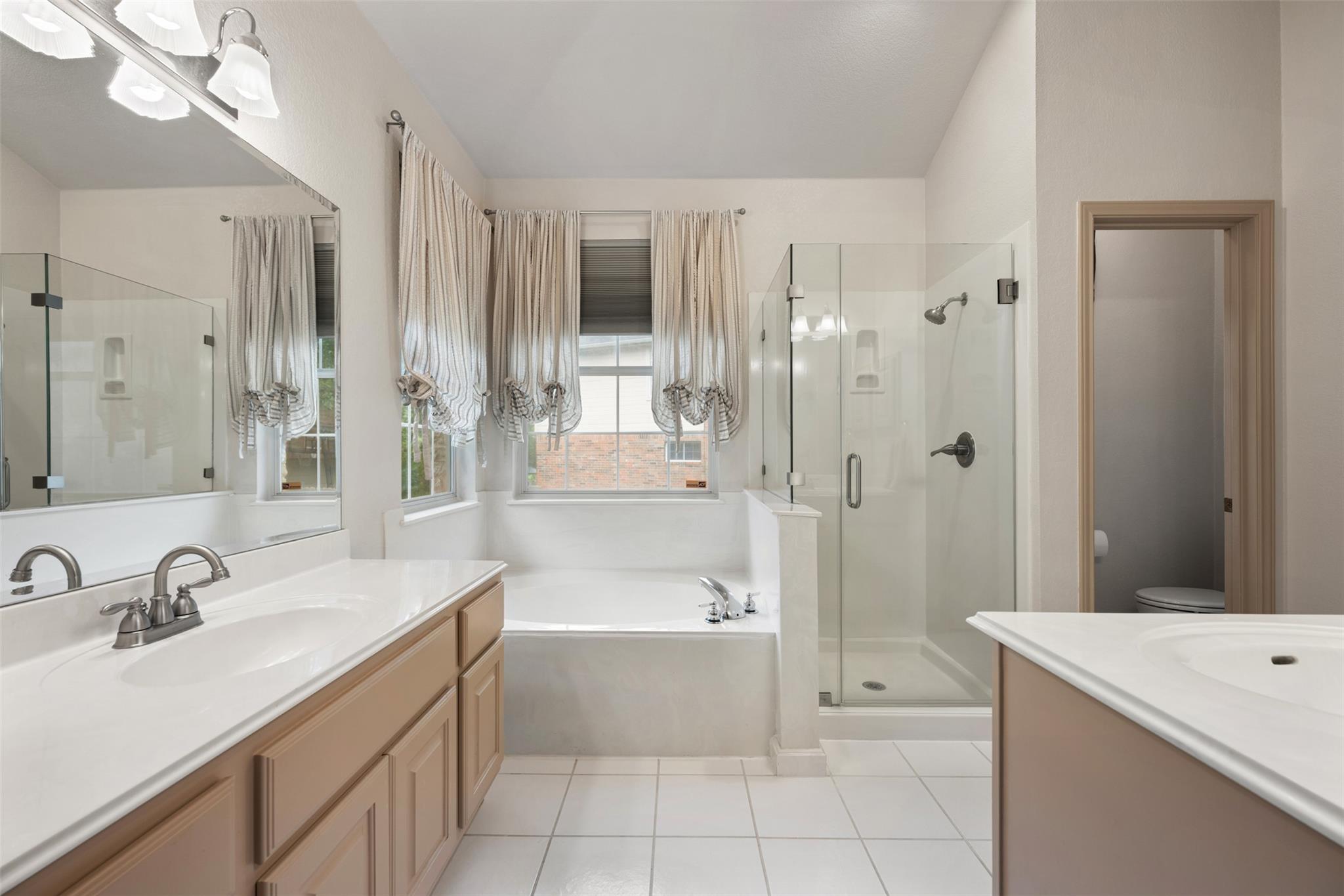 5308 Deerwood Ln, Austin, TX 78730