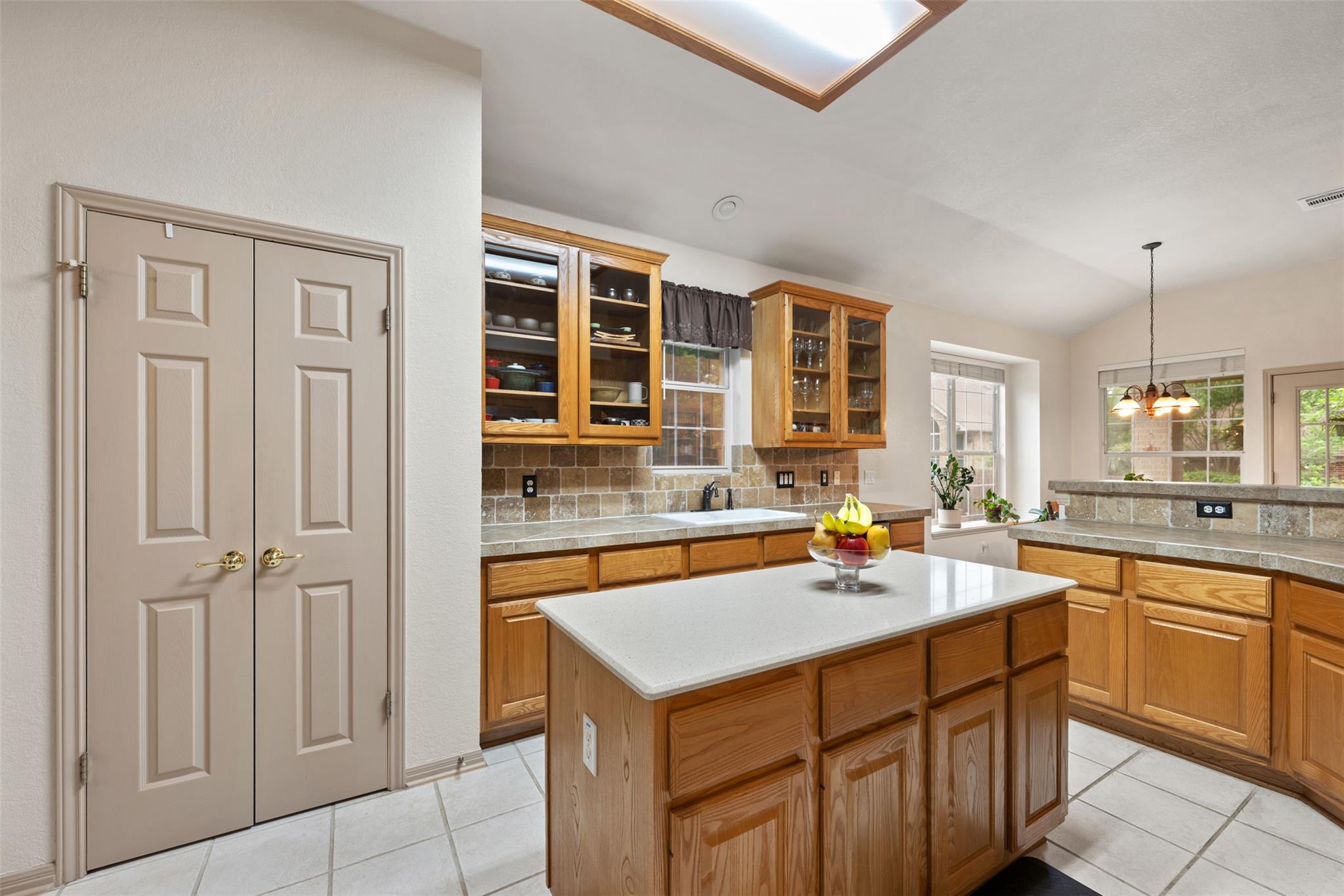 5308 Deerwood Ln, Austin, TX 78730