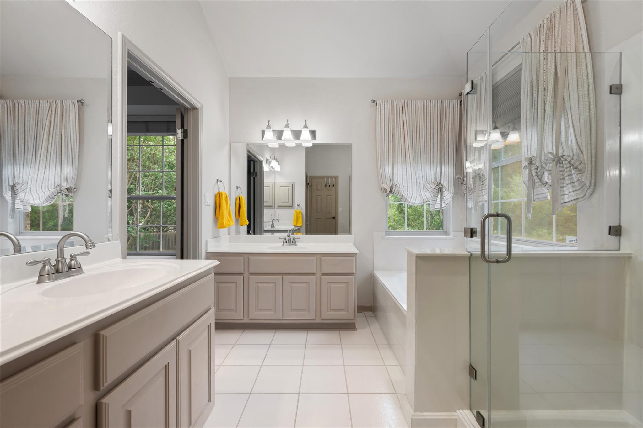 5308 Deerwood Ln, Austin, TX 78730