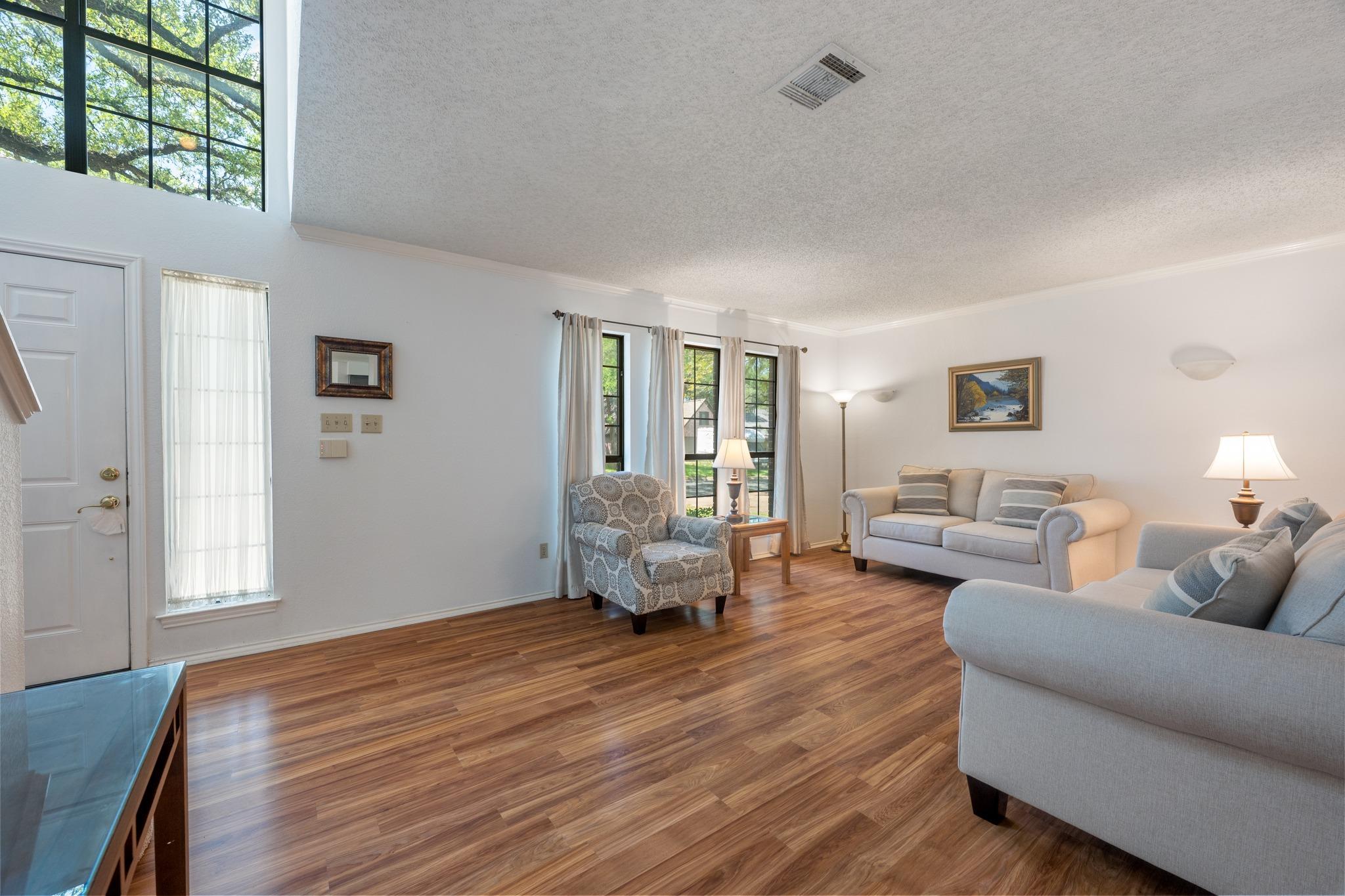 13113 Bidwell Dr, Austin, TX 78729