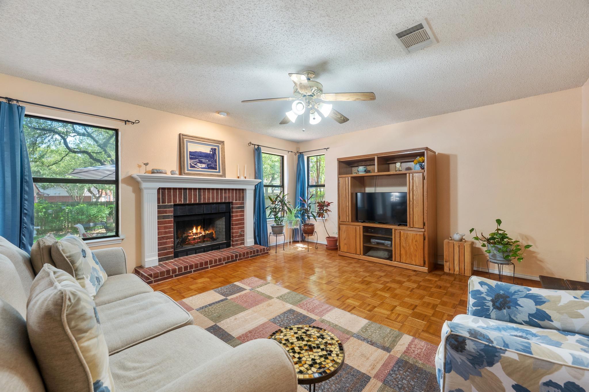 13113 Bidwell Dr, Austin, TX 78729