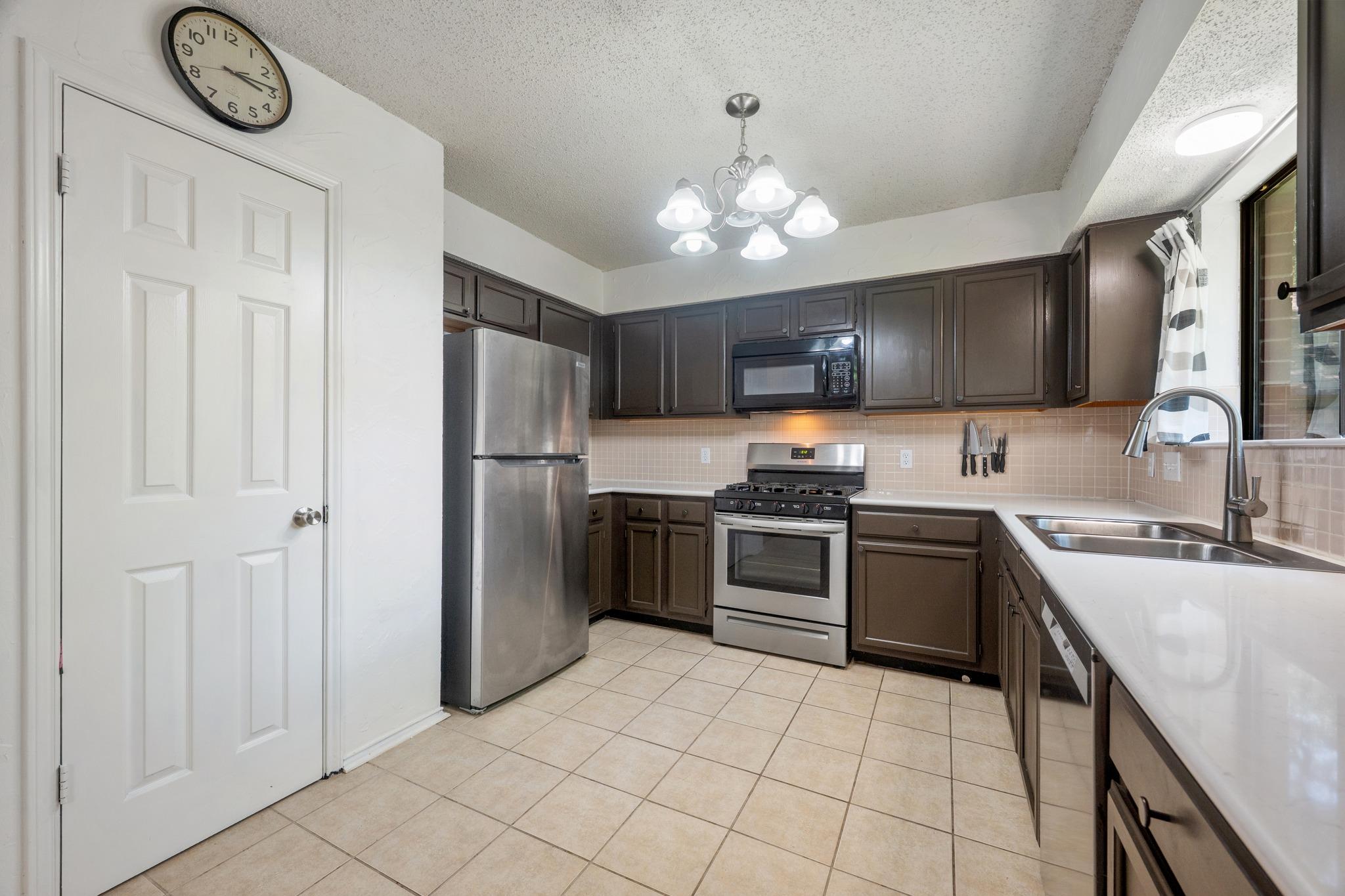 13113 Bidwell Dr, Austin, TX 78729