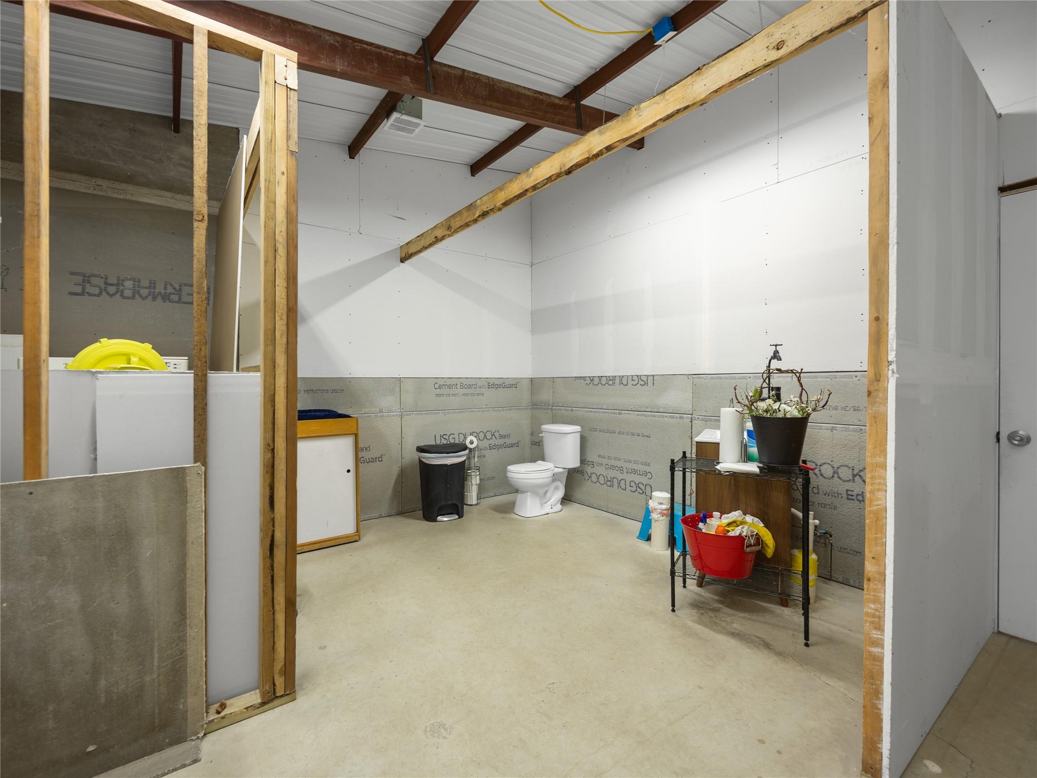 11600 S UHwy 183 S, Buda, TX 78610