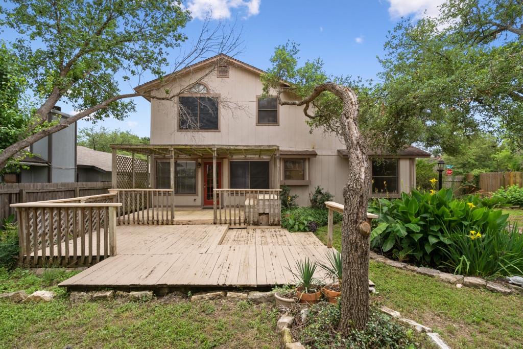 8718 Coastal Dr, Austin, TX 78749