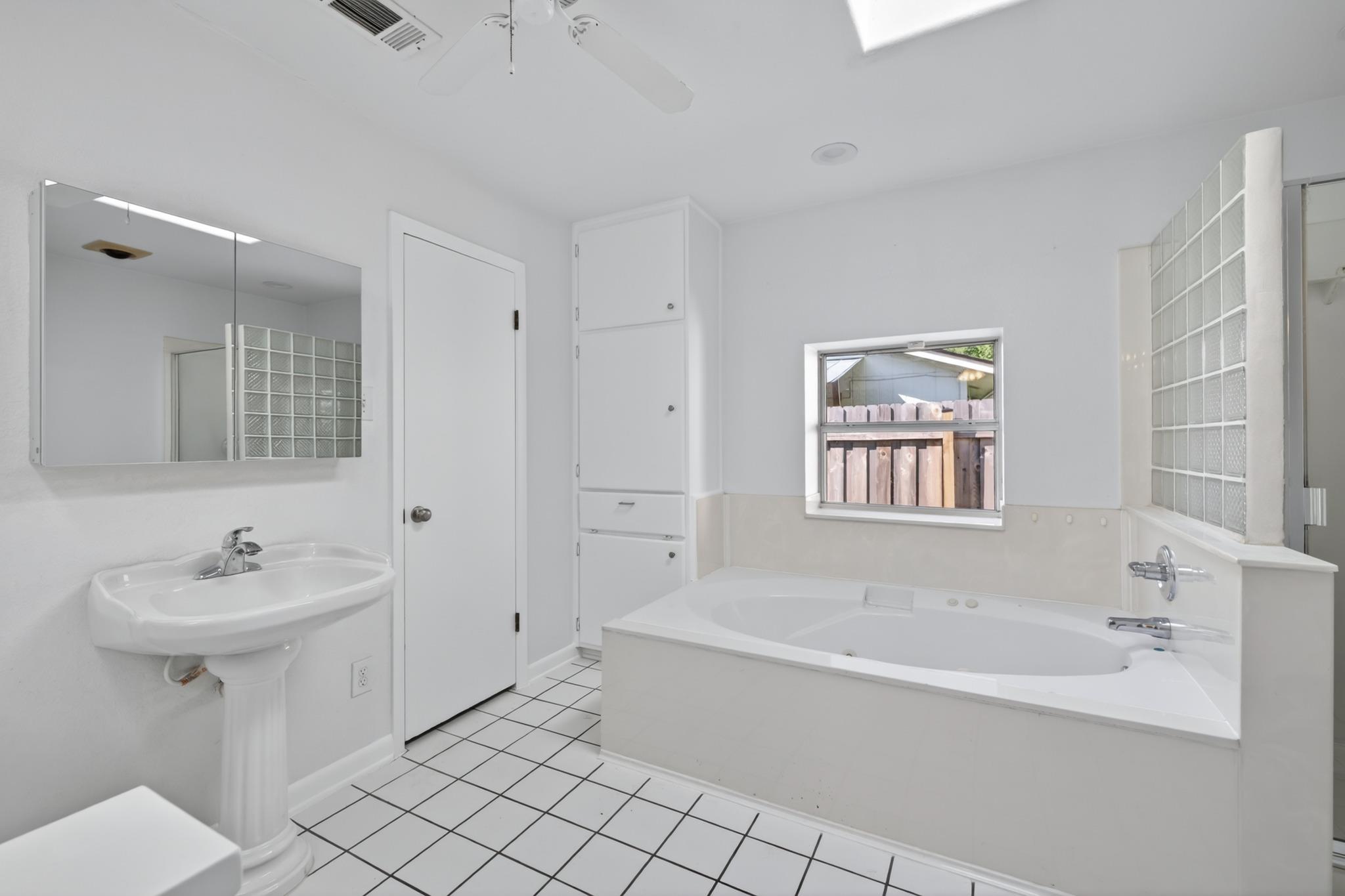 10410 Macmora Rd, Austin, TX 78758