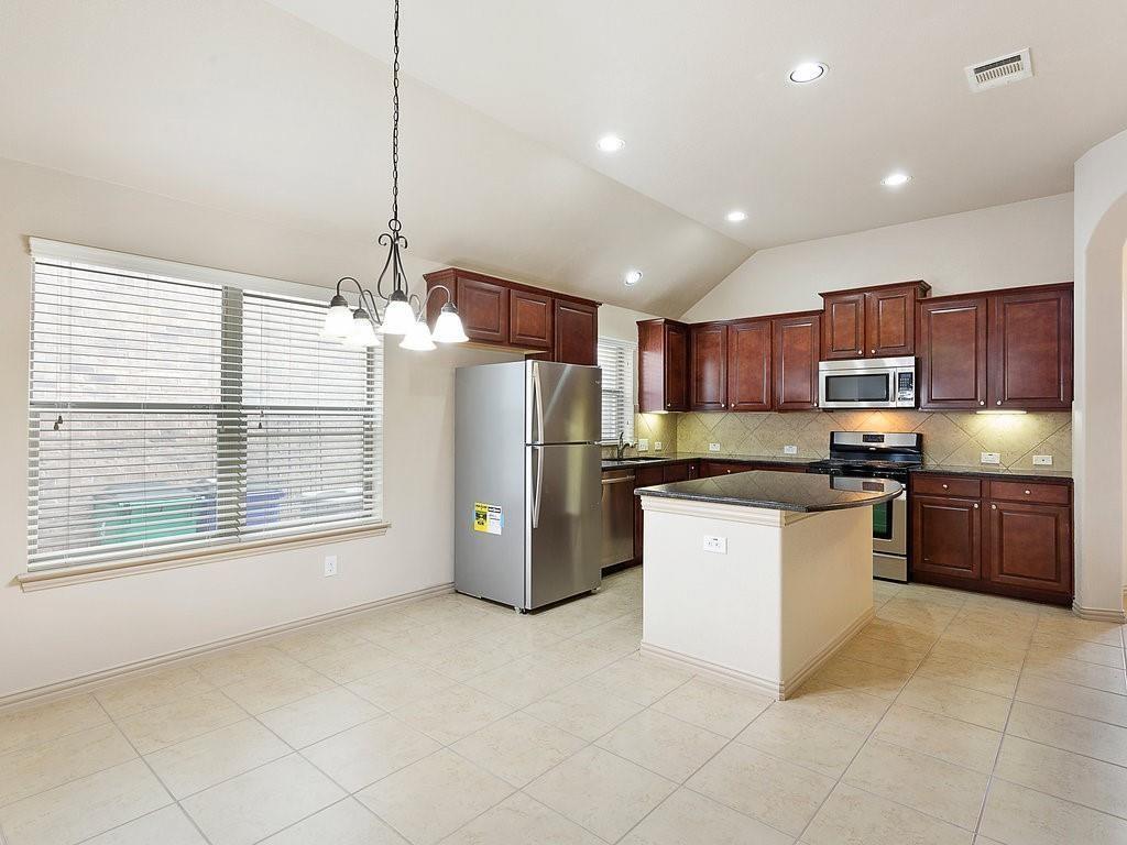 521 Walsh Hill Trl, Cedar Park, TX 78613
