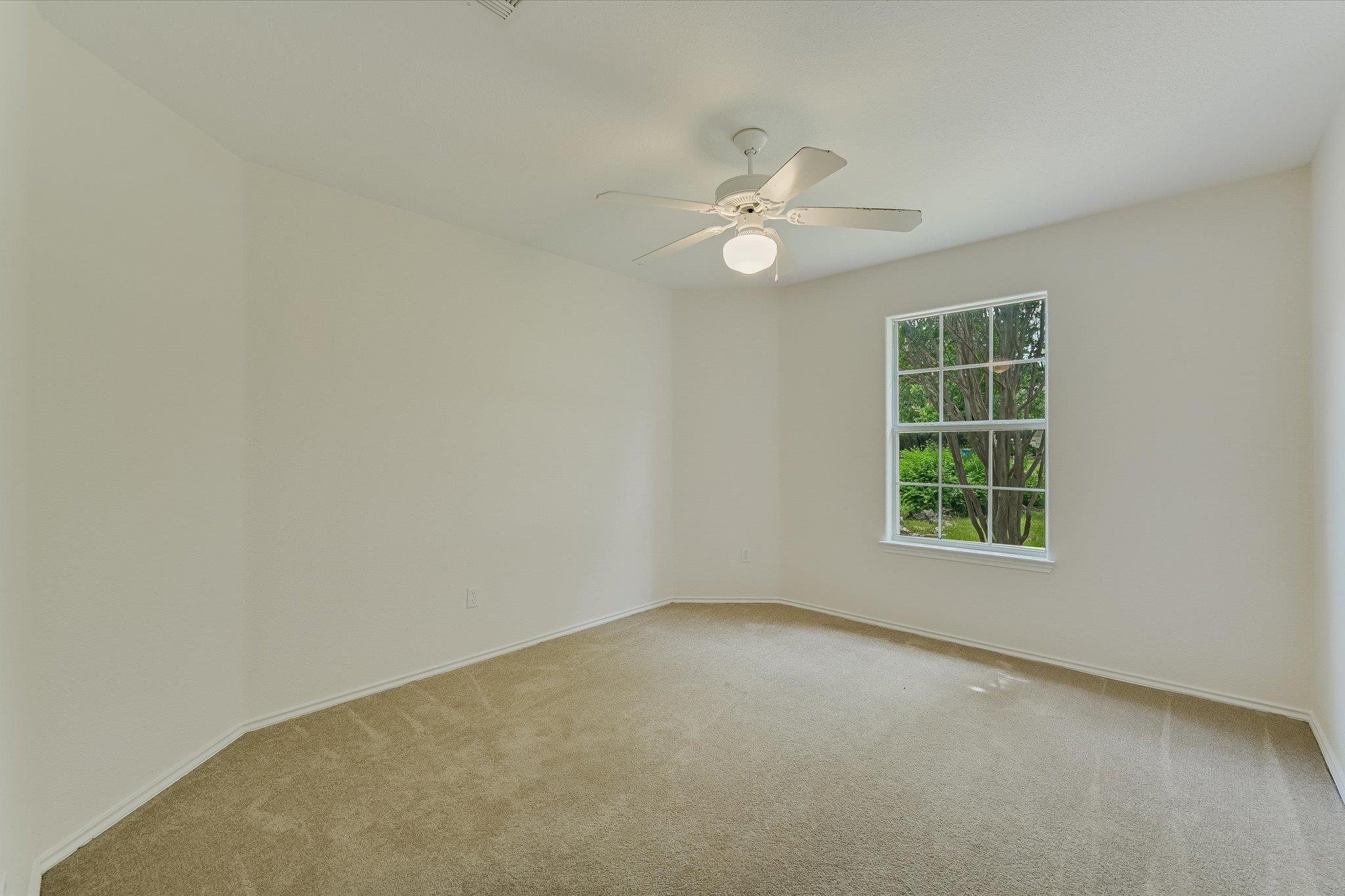 4 Memory Ln, Wimberley, TX 78676