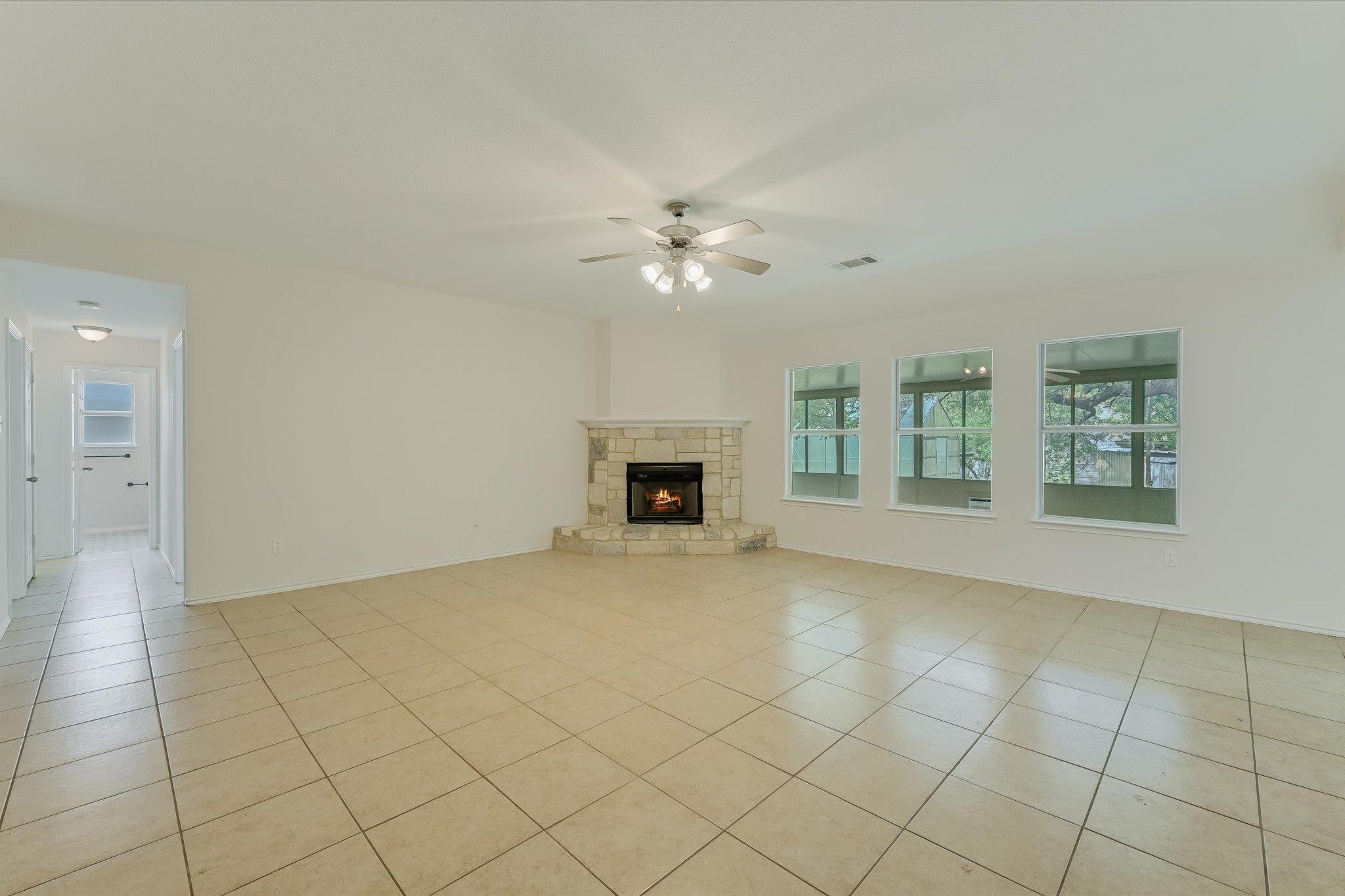 4 Memory Ln, Wimberley, TX 78676