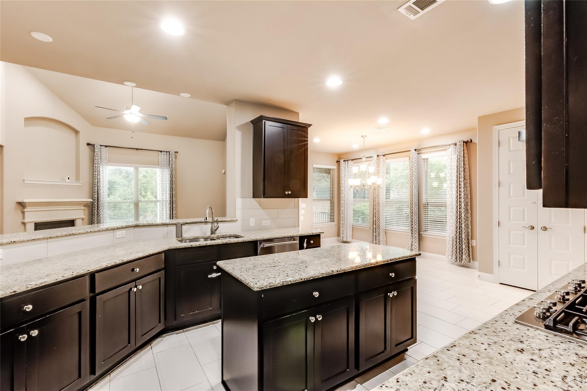9121 Ivalenes Hope Dr, Austin, TX 78717