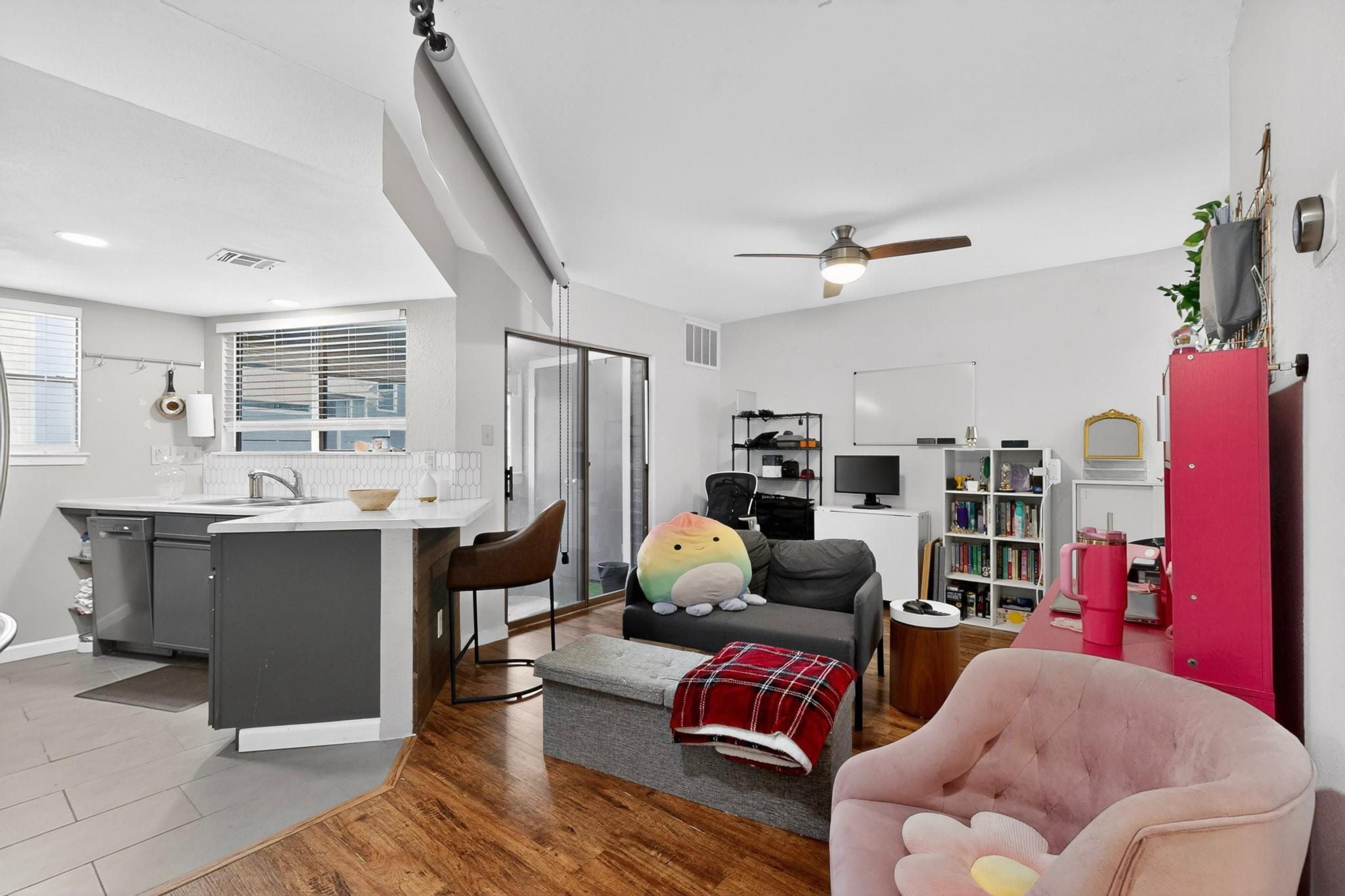 2500 Burleson Rd # 506, Austin, TX 78741