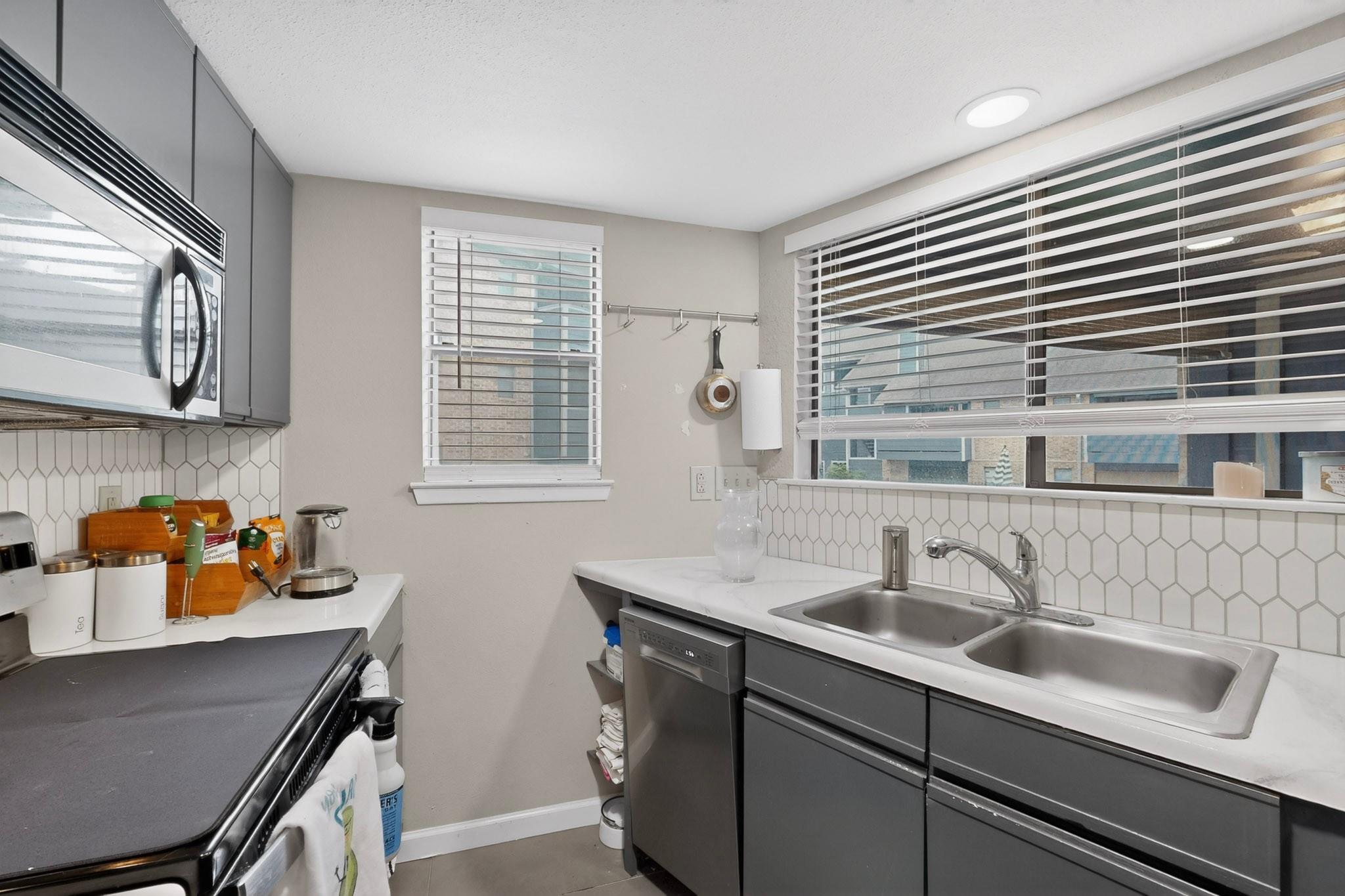2500 Burleson Rd # 506, Austin, TX 78741