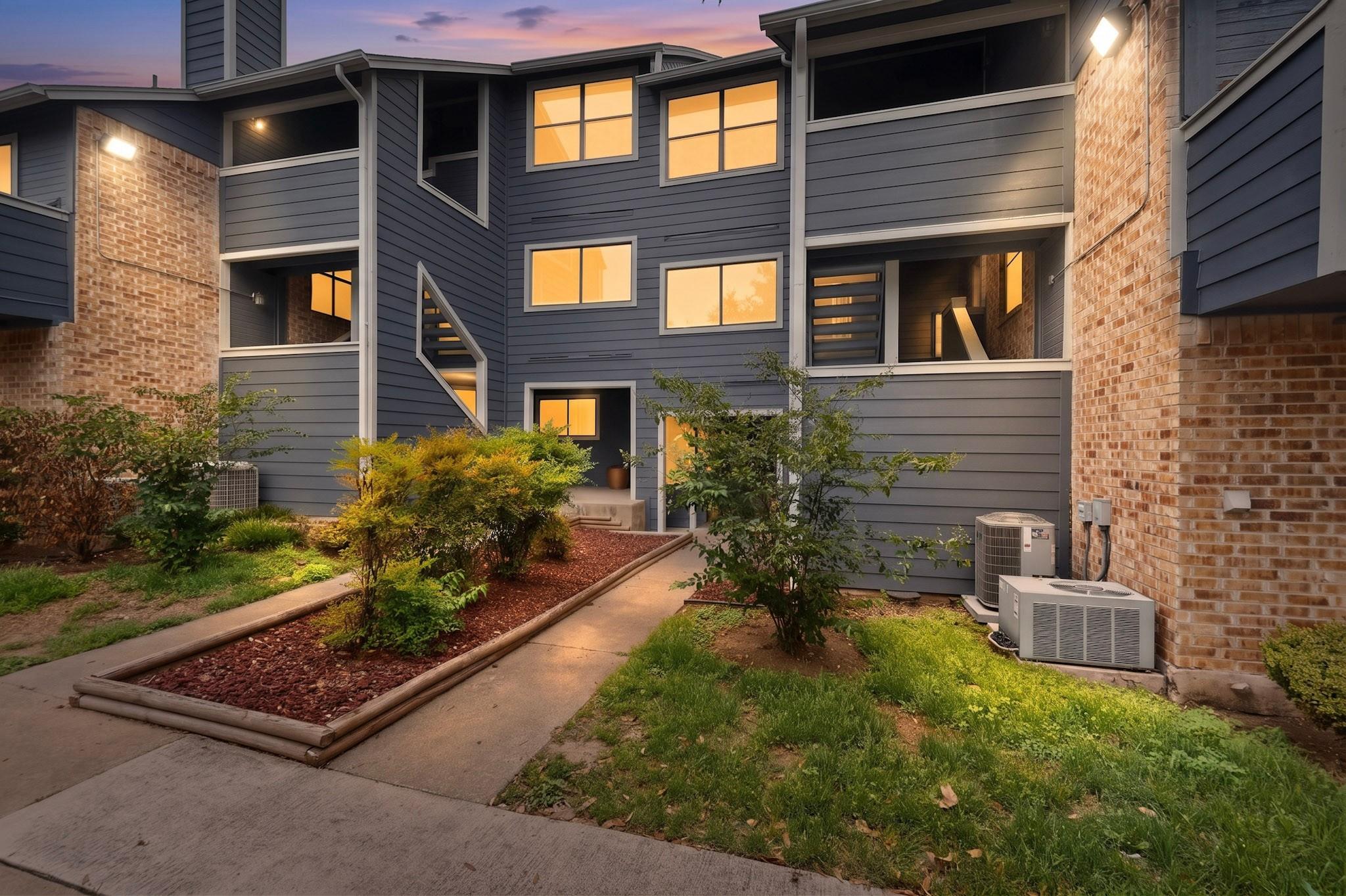 2500 Burleson Rd # 506, Austin, TX 78741