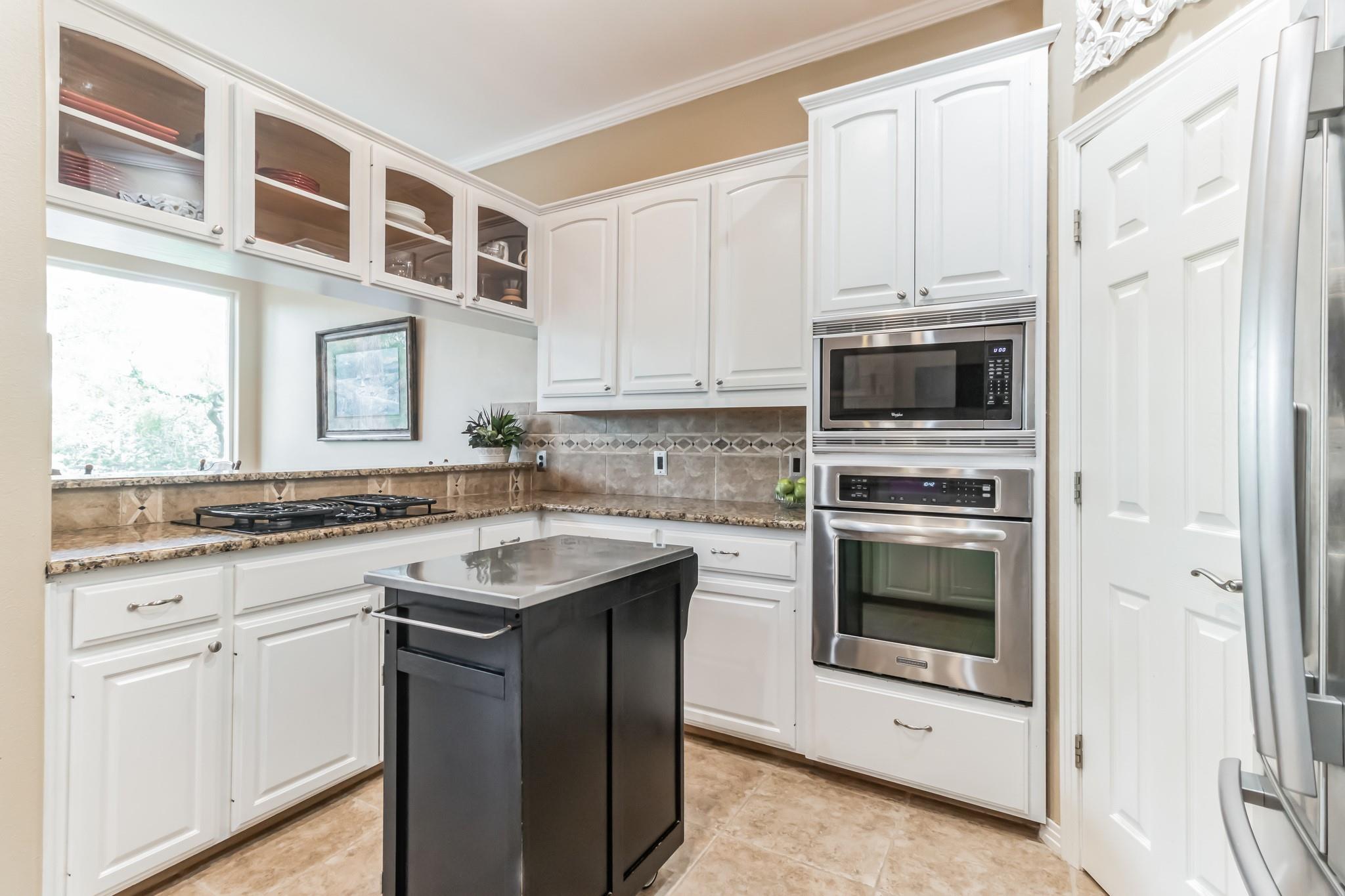 10905 W Cave Blvd, Dripping Springs, TX 78620