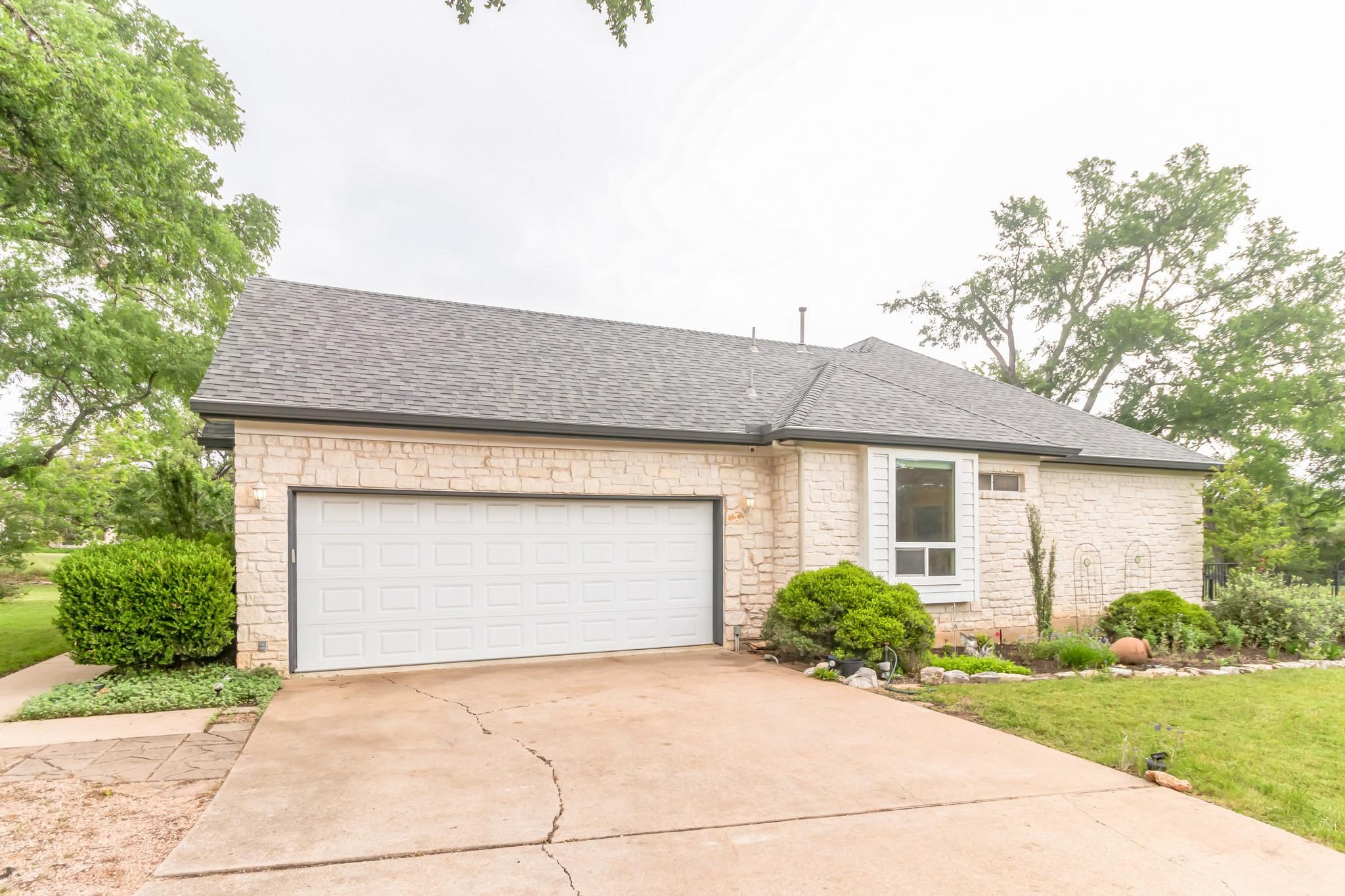 10905 W Cave Blvd, Dripping Springs, TX 78620