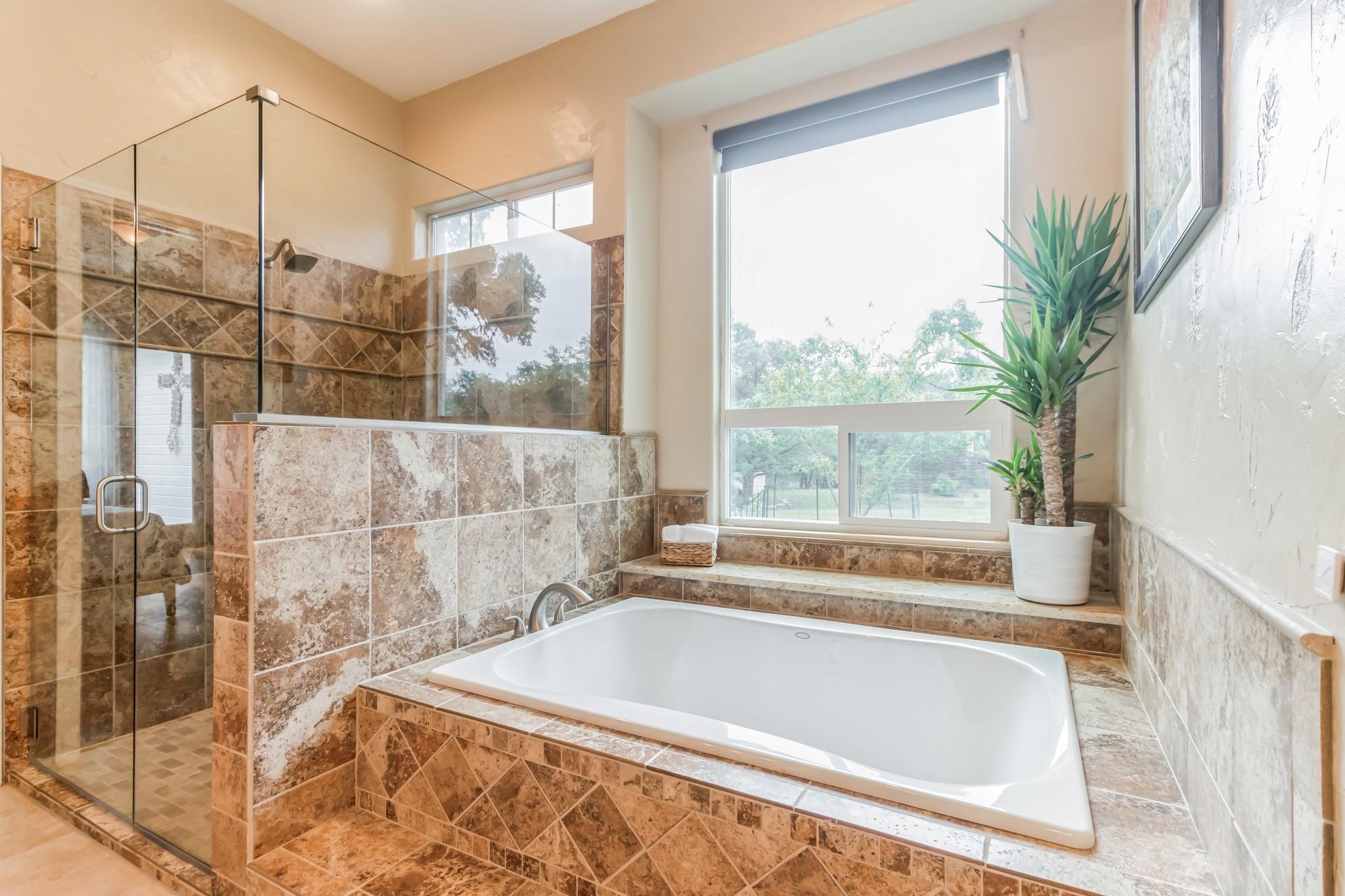 10905 W Cave Blvd, Dripping Springs, TX 78620